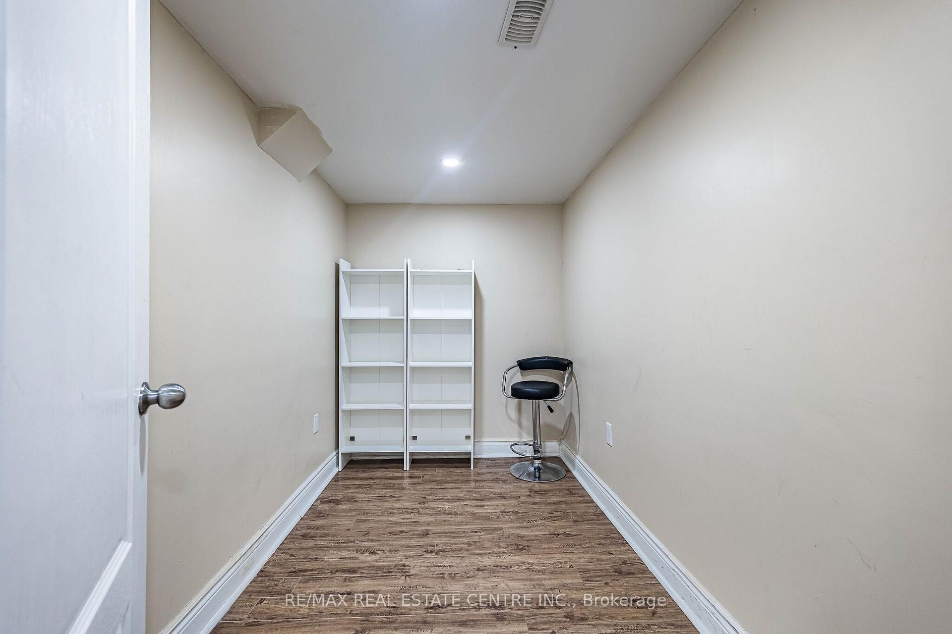Photo 41 of 9 Loftsmoor Drive, Brampton, Sandringham-Wellington — HOMEH