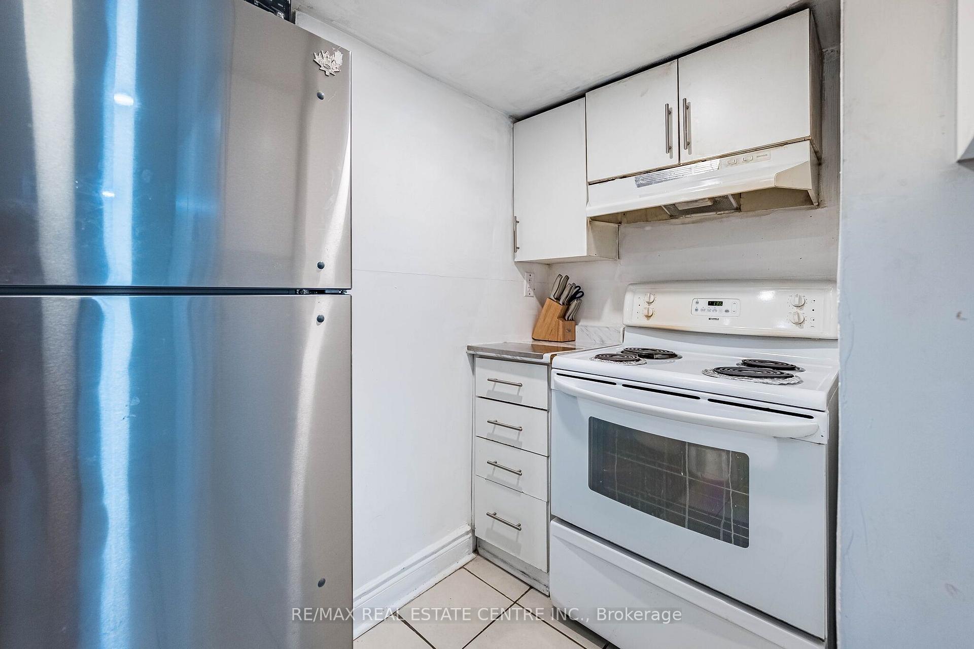 Photo 43 of 9 Loftsmoor Drive, Brampton, Sandringham-Wellington — HOMEH