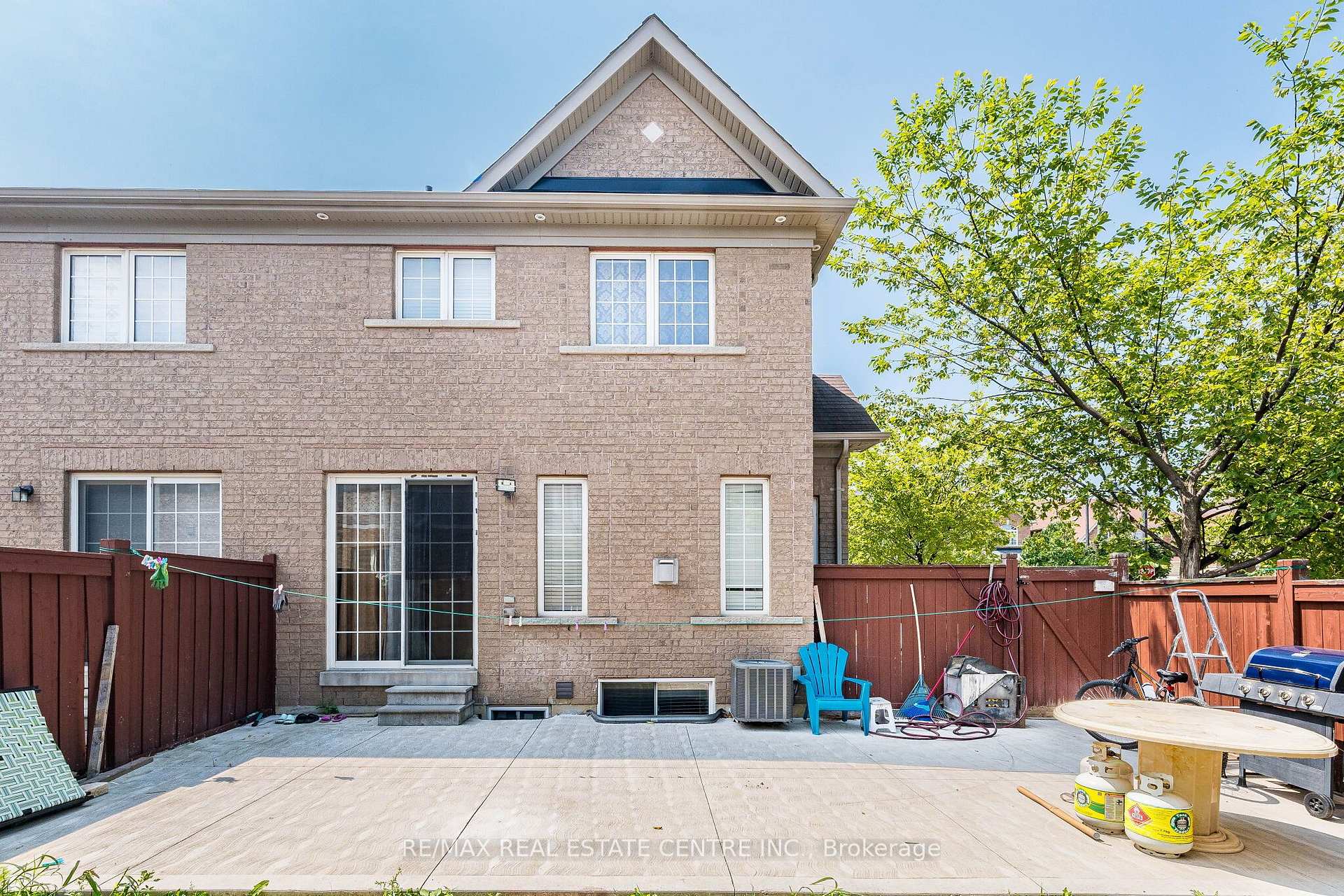 Photo 49 of 9 Loftsmoor Drive, Brampton, Sandringham-Wellington — HOMEH
