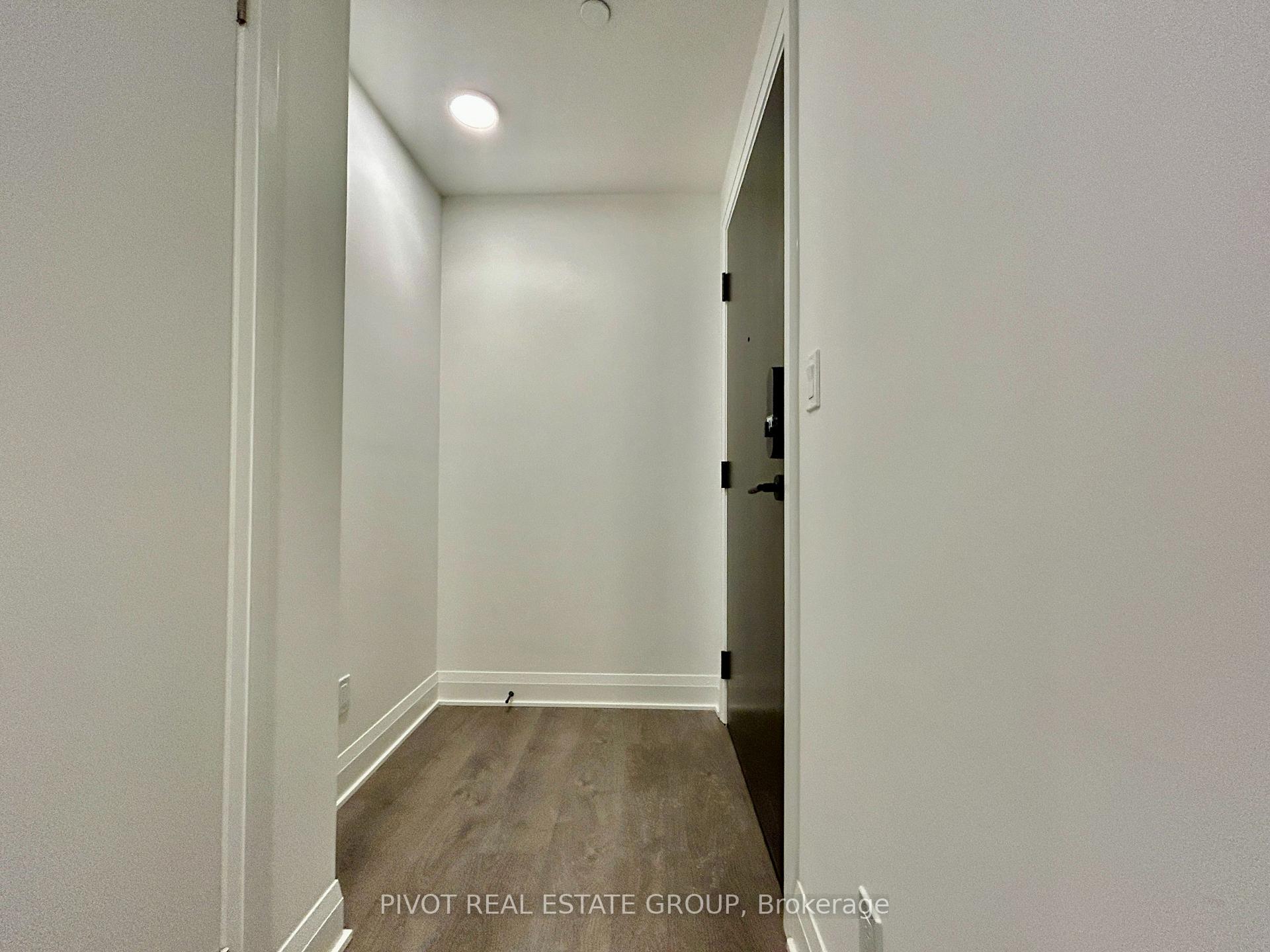 Photo 8 of Unit 1305, 2 Erskine Road, Mississauga, City Centre — HOMEH