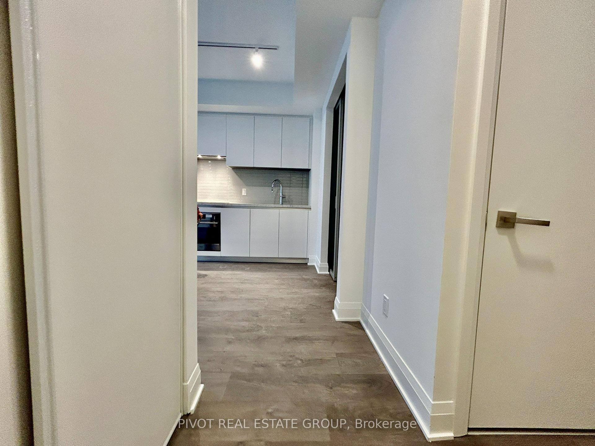 Photo 9 of Unit 1305, 2 Erskine Road, Mississauga, City Centre — HOMEH