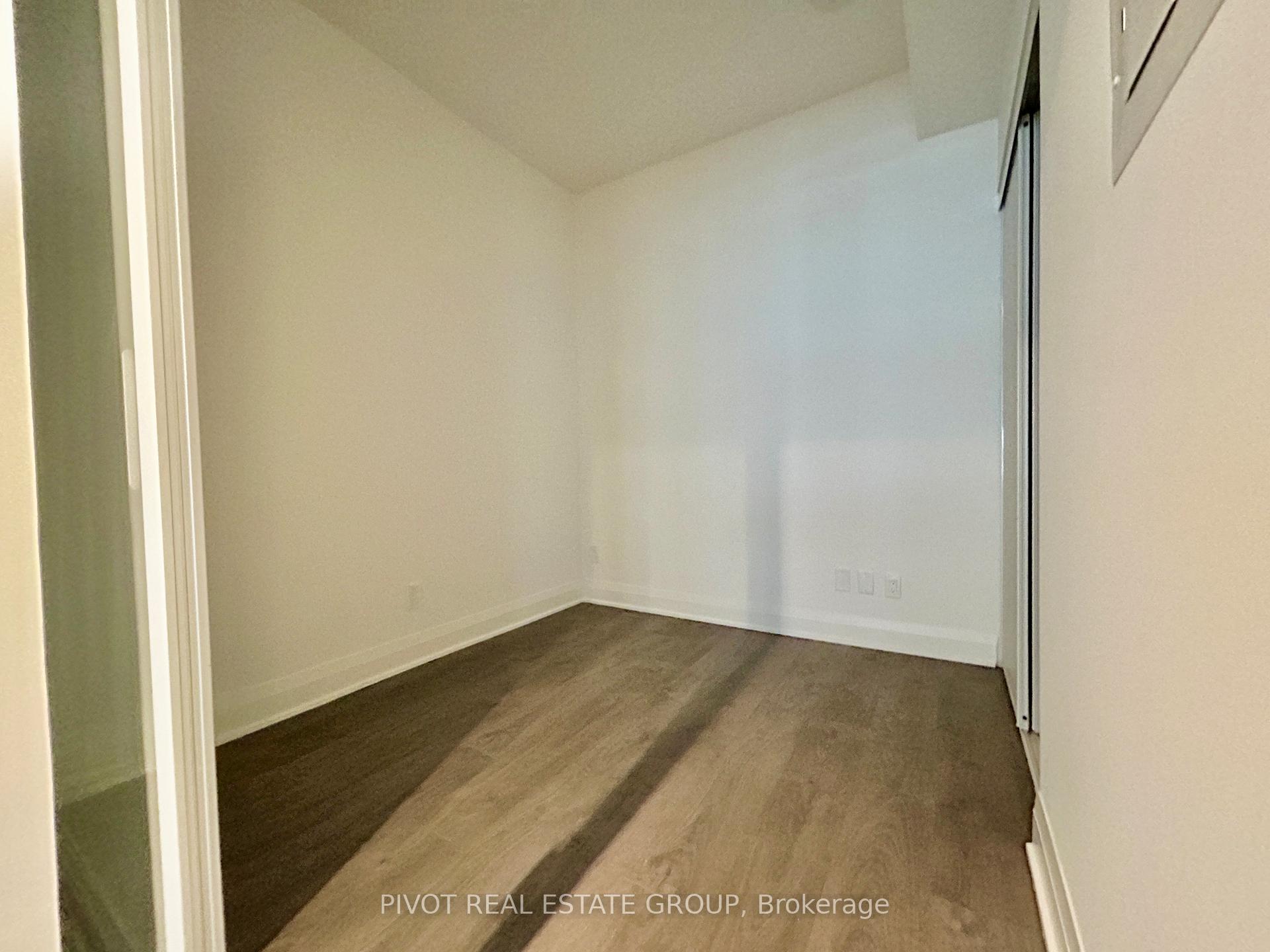 Photo 11 of Unit 1305, 2 Erskine Road, Mississauga, City Centre — HOMEH