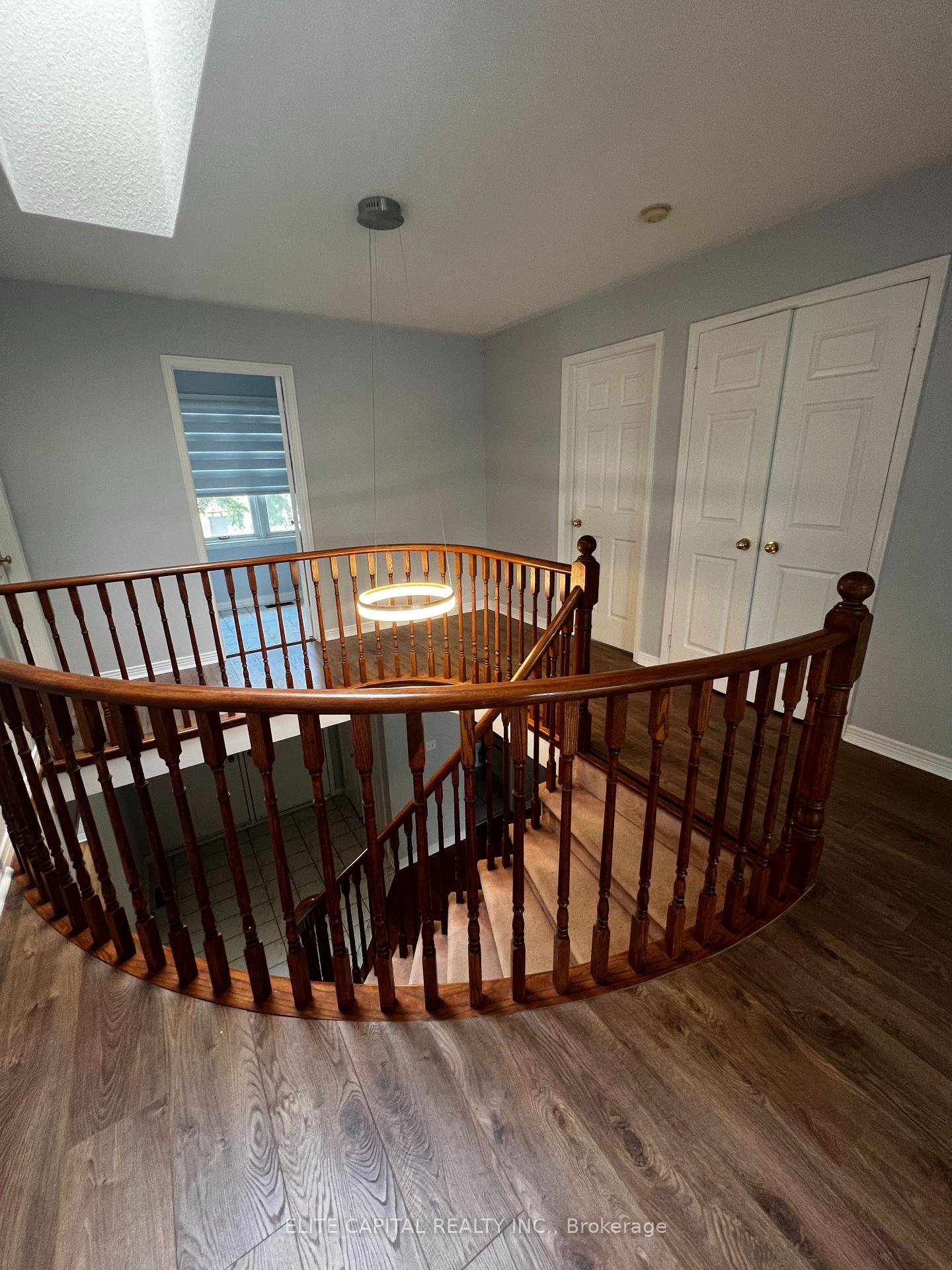 Photo 9 of 95 Paddock Lane, Markham, Markville — HOMEH