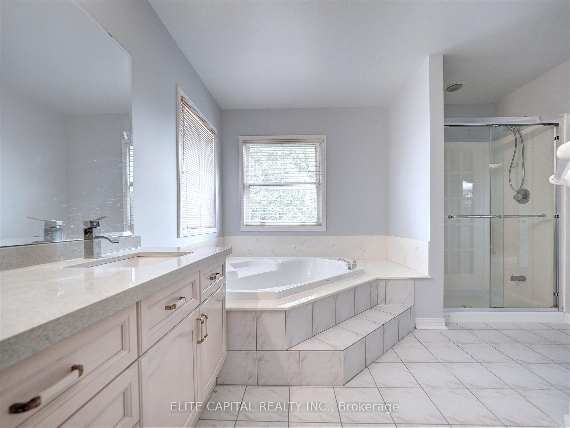 Photo 11 of 95 Paddock Lane, Markham, Markville — HOMEH