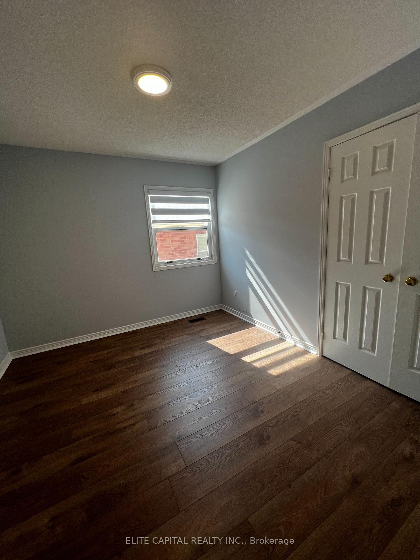 Photo 13 of 95 Paddock Lane, Markham, Markville — HOMEH