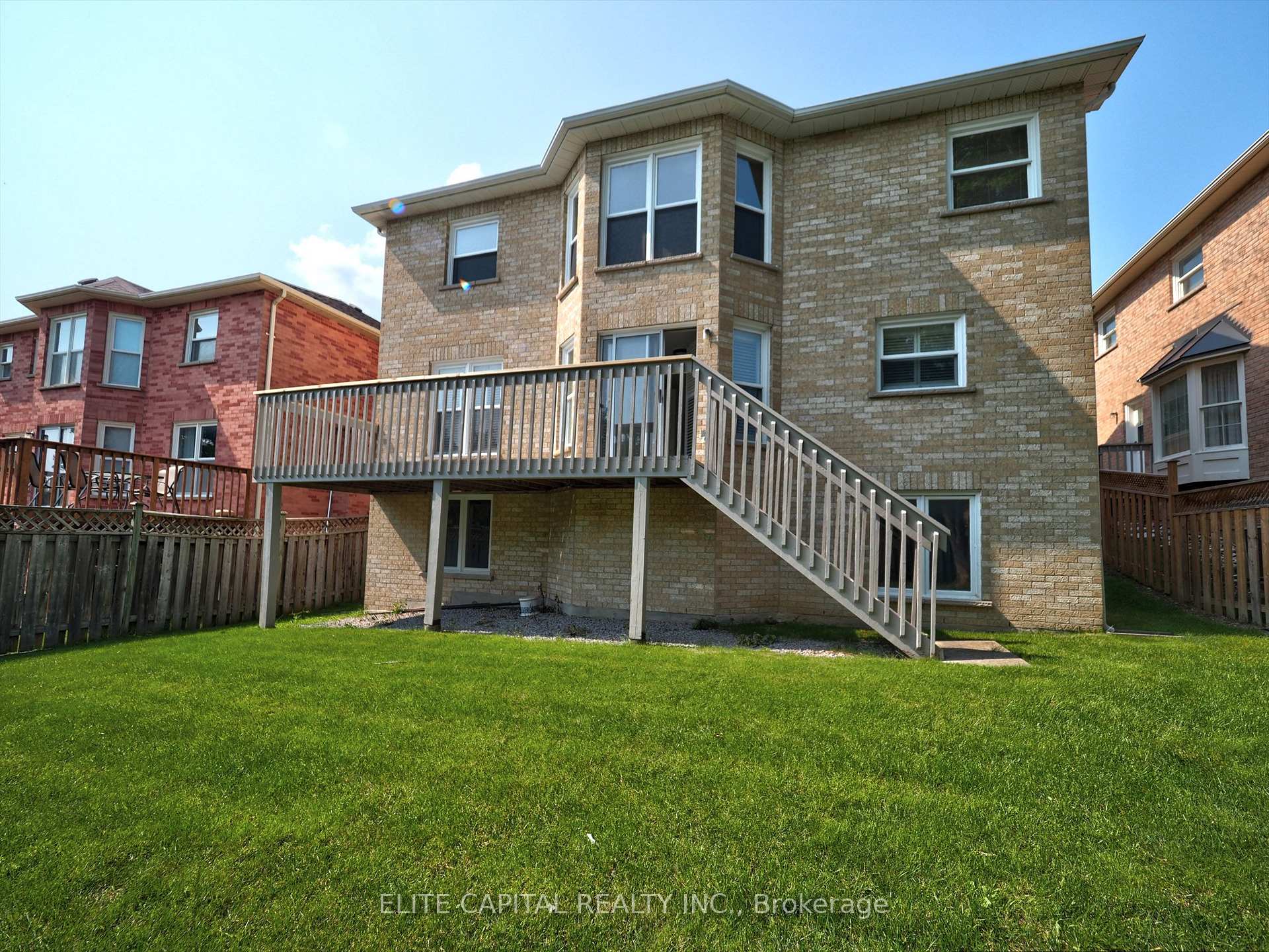 Photo 21 of 95 Paddock Lane, Markham, Markville — HOMEH