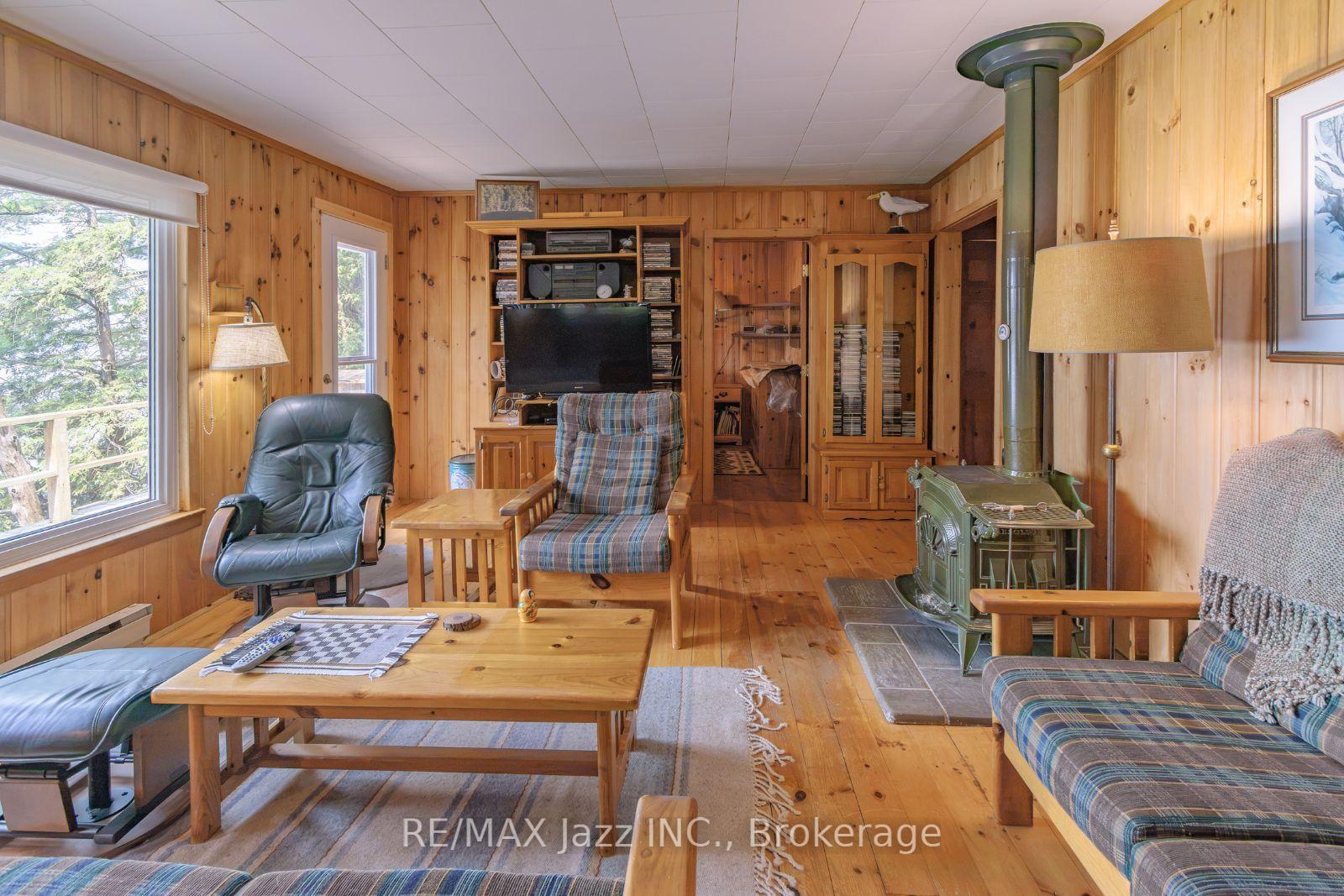 Photo 14 of 1022 Two Dogs Lane, Algonquin Highlands, Stanhope — HOMEH
