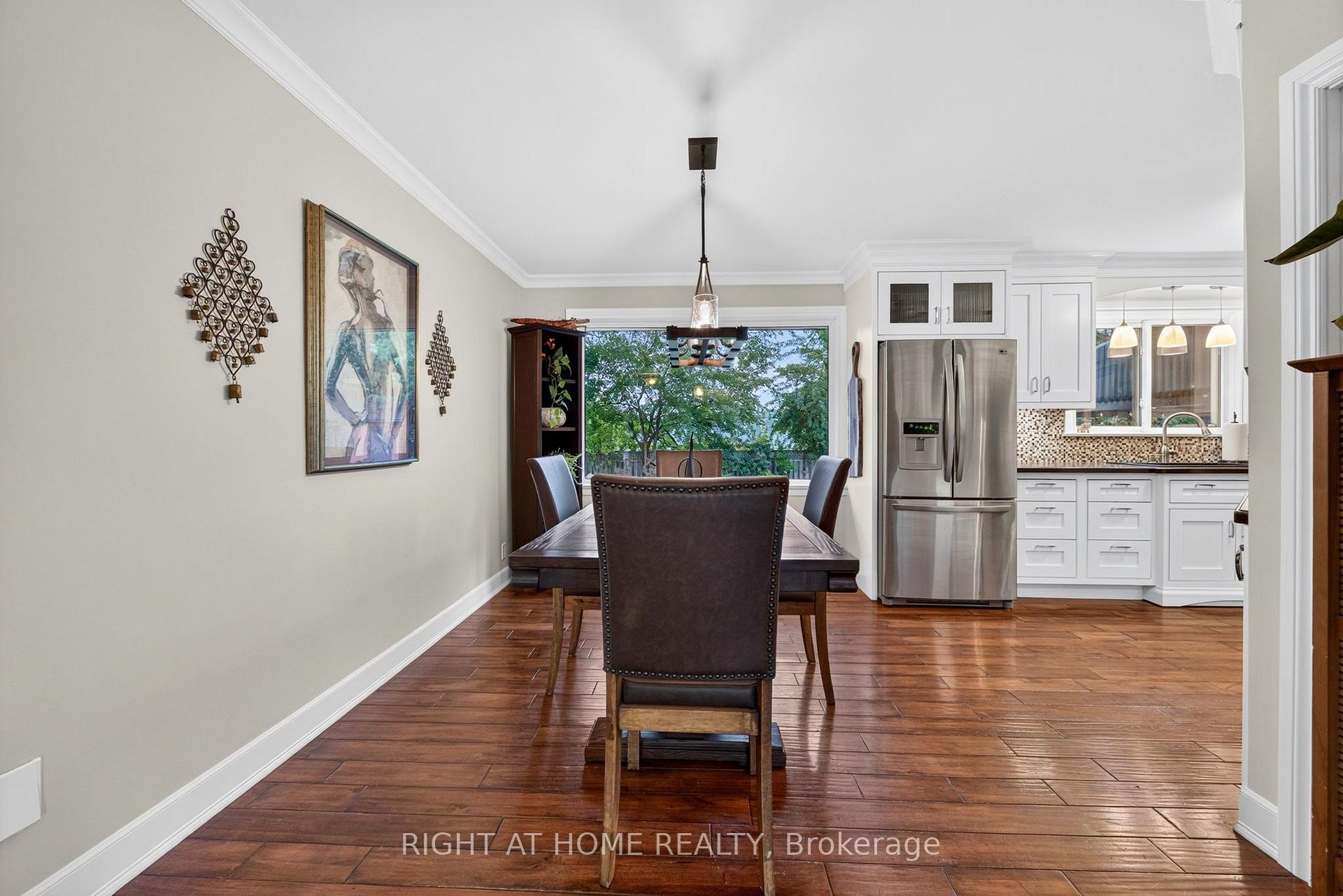 Photo 10 of 937 Chevrolet Street, Oshawa, Centennial — HOMEH