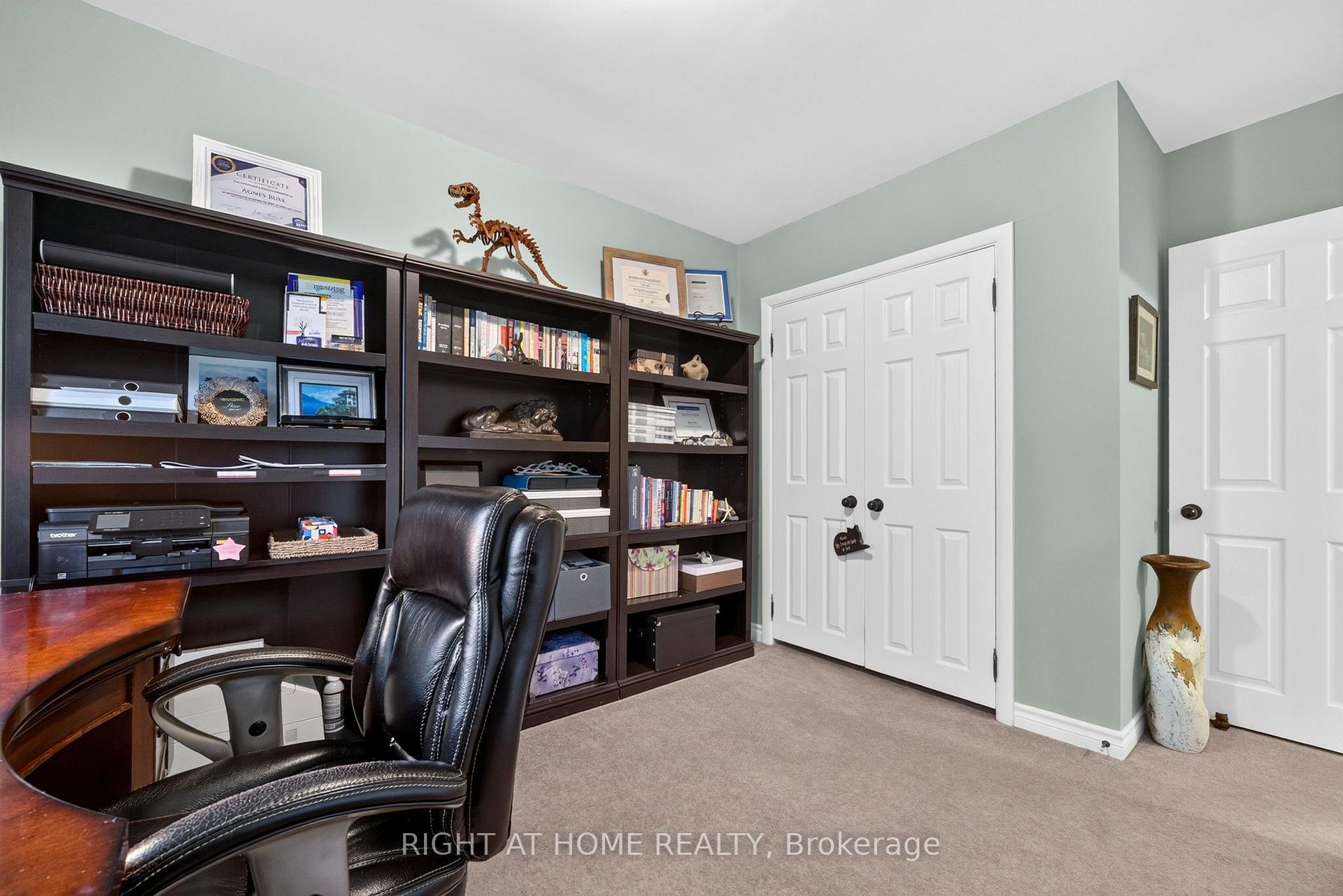 Photo 17 of 937 Chevrolet Street, Oshawa, Centennial — HOMEH