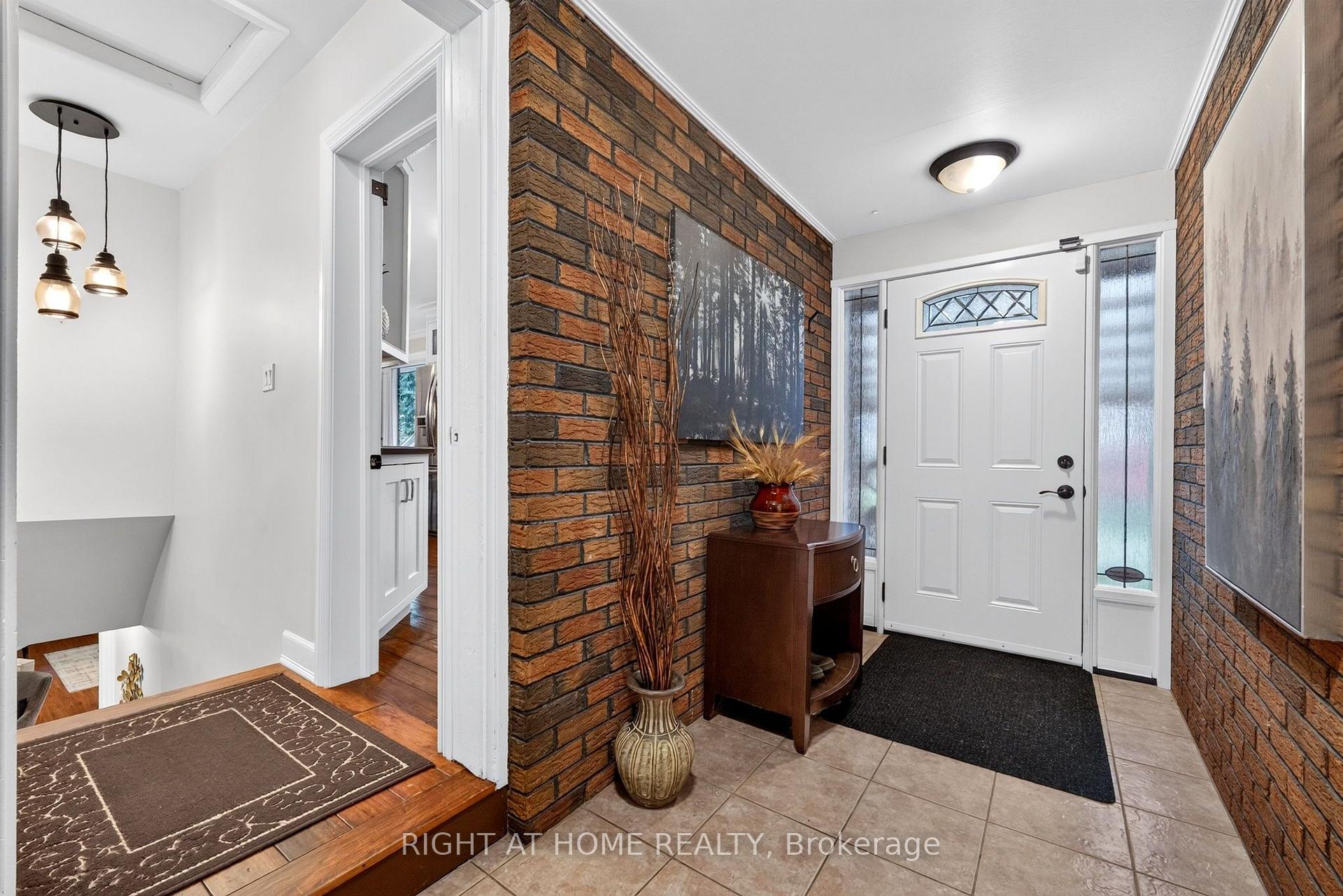 Photo 24 of 937 Chevrolet Street, Oshawa, Centennial — HOMEH