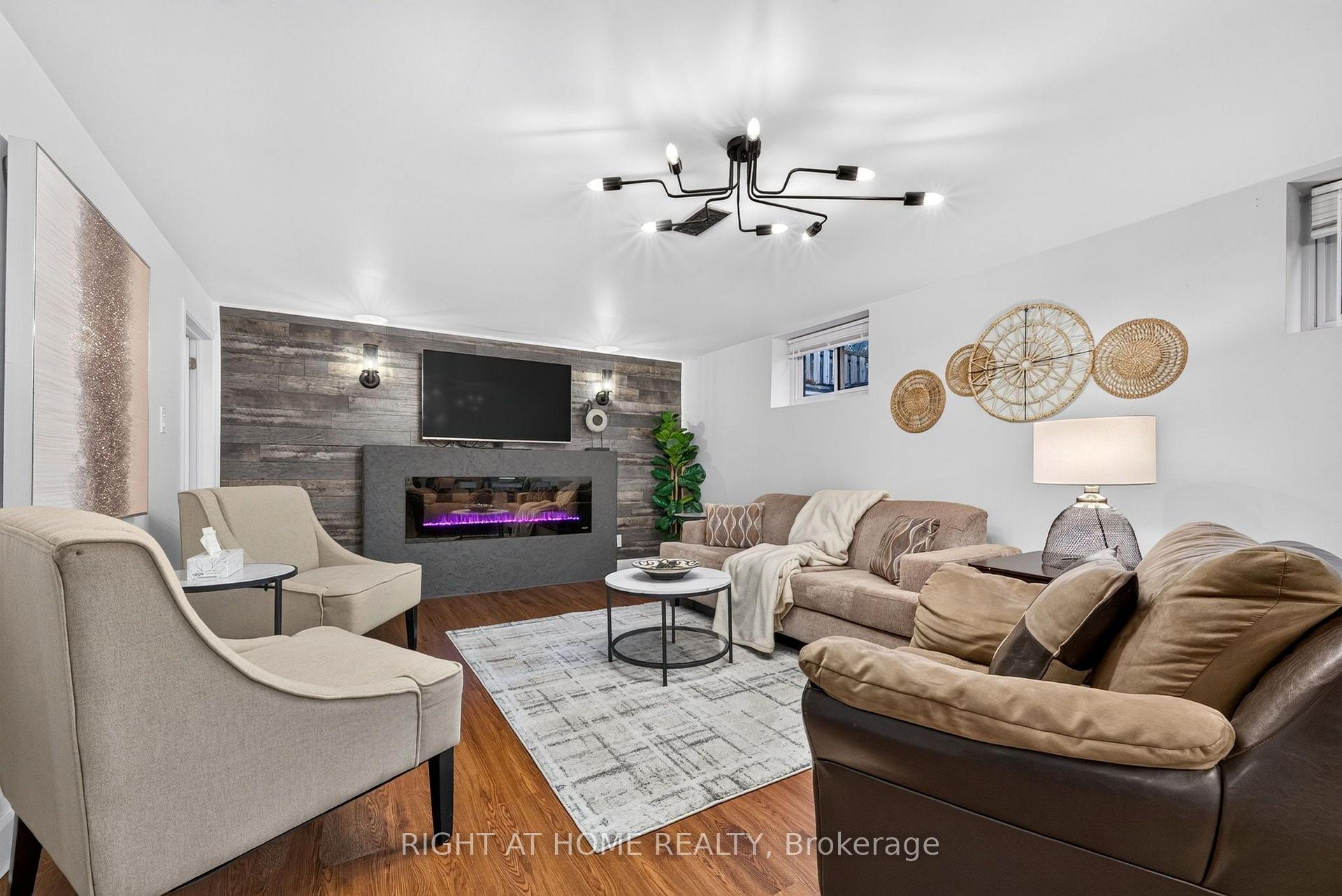 Photo 28 of 937 Chevrolet Street, Oshawa, Centennial — HOMEH