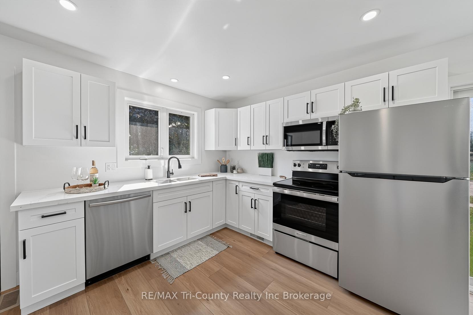 Photo 10 of 67 Beckett Boulevard, Tillsonburg — HOMEH