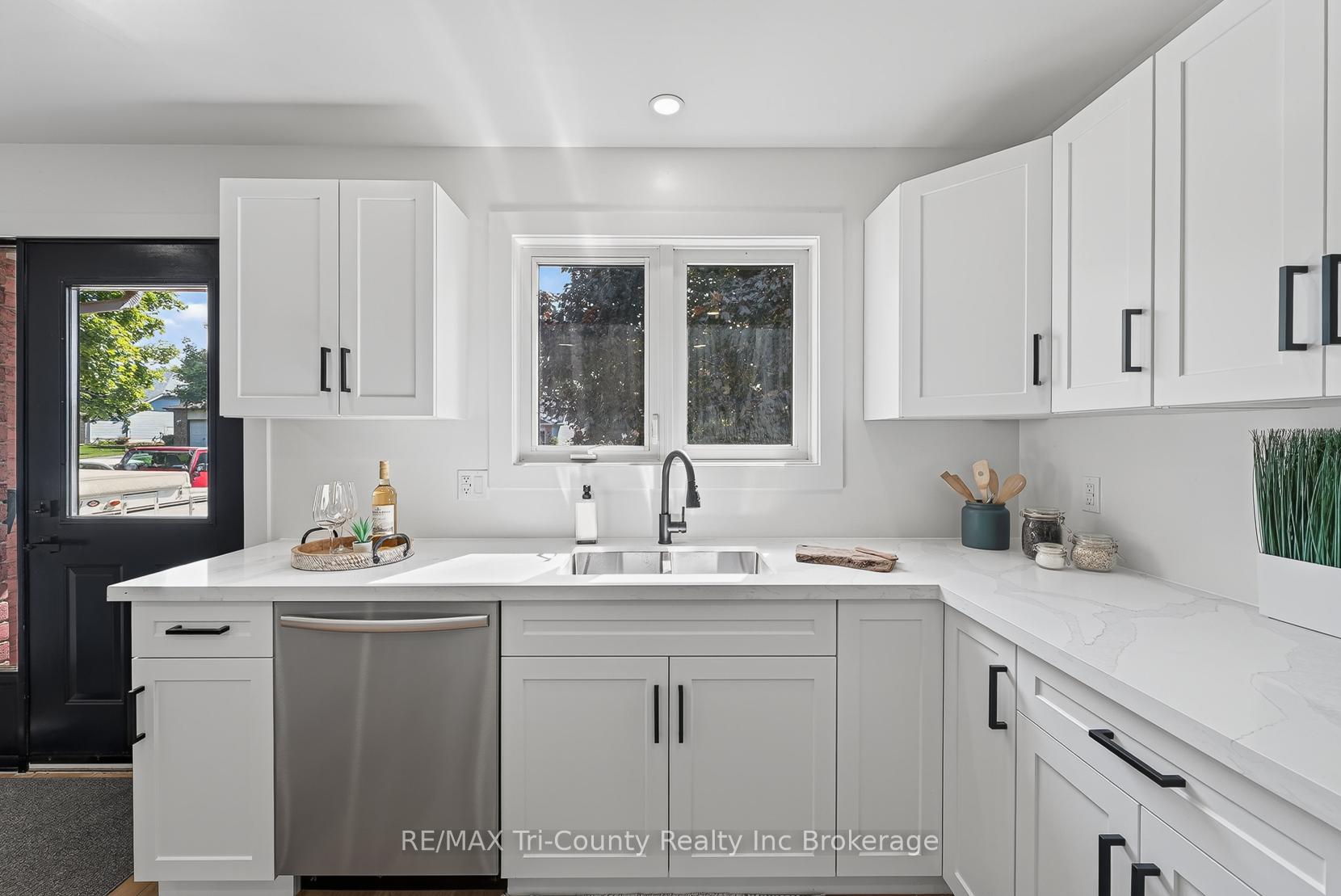 Photo 12 of 67 Beckett Boulevard, Tillsonburg — HOMEH