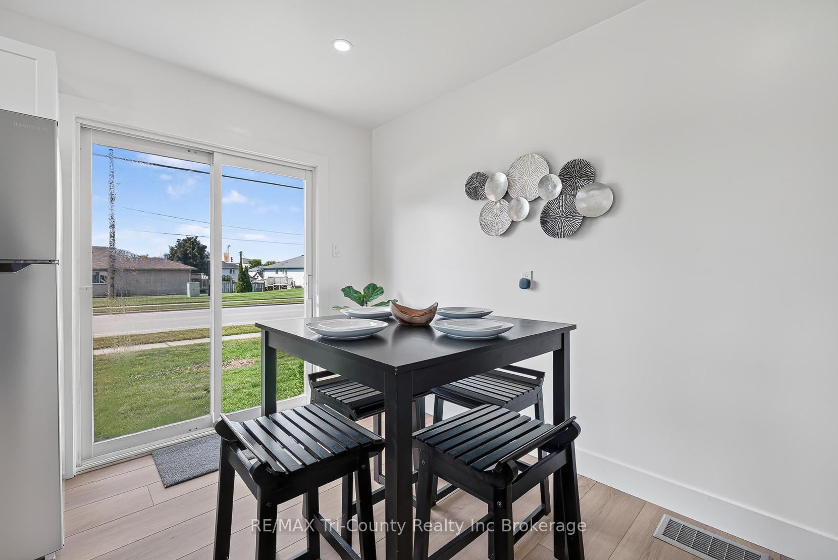 Photo 16 of 67 Beckett Boulevard, Tillsonburg — HOMEH
