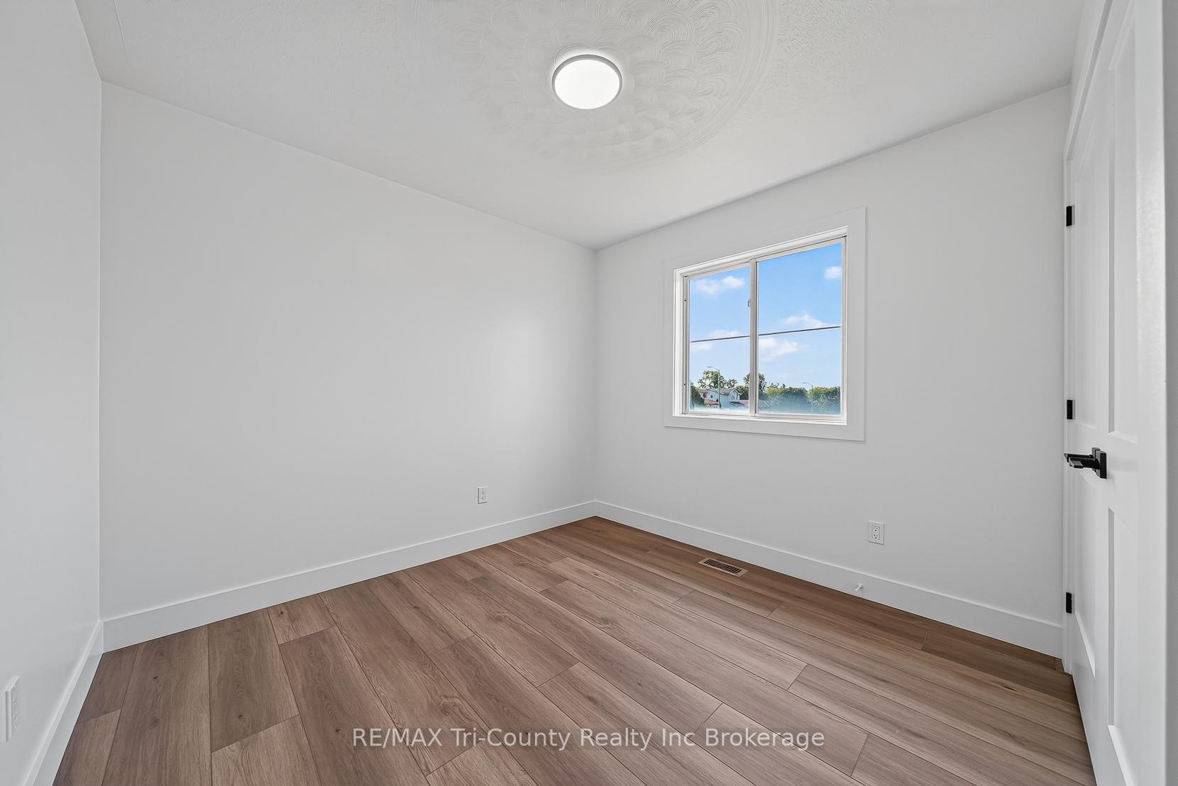Photo 27 of 67 Beckett Boulevard, Tillsonburg — HOMEH