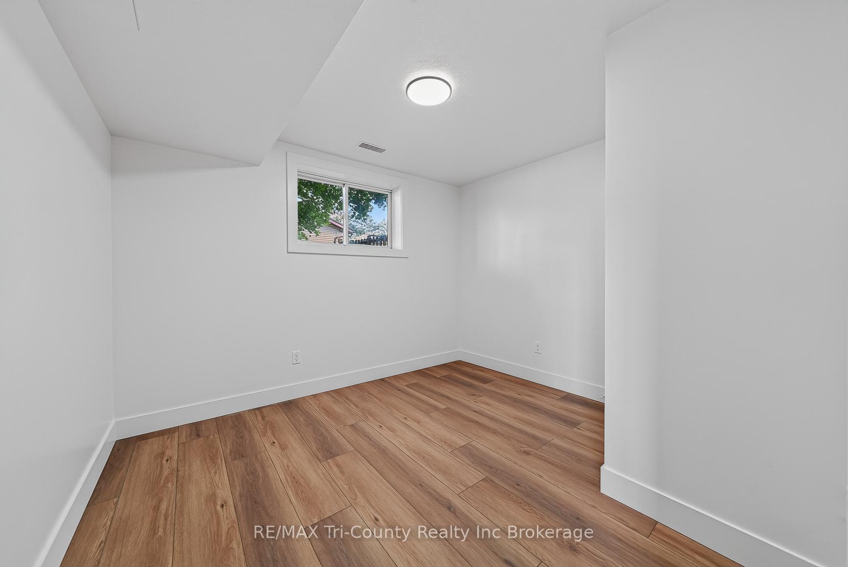 Photo 33 of 67 Beckett Boulevard, Tillsonburg — HOMEH