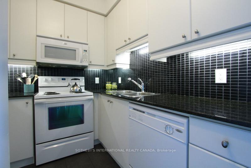 Photo 11 of Unit 1006, 38 The Esplanade Avenue, Toronto, Waterfront Communities — HOMEH