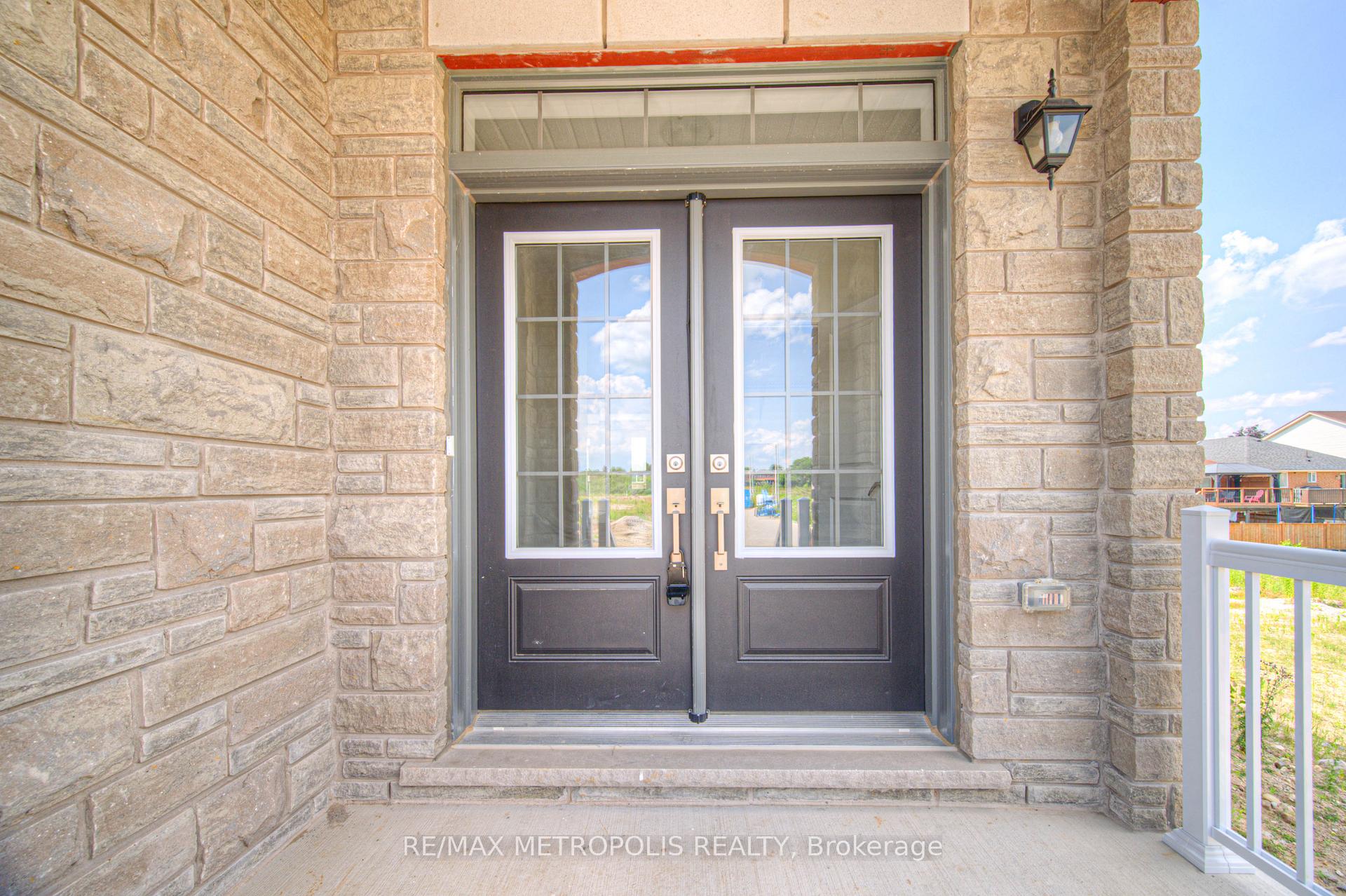 Photo 4 of 100 Moss Drive, Cambridge, Clemens Mills/Saginaw — HOMEH