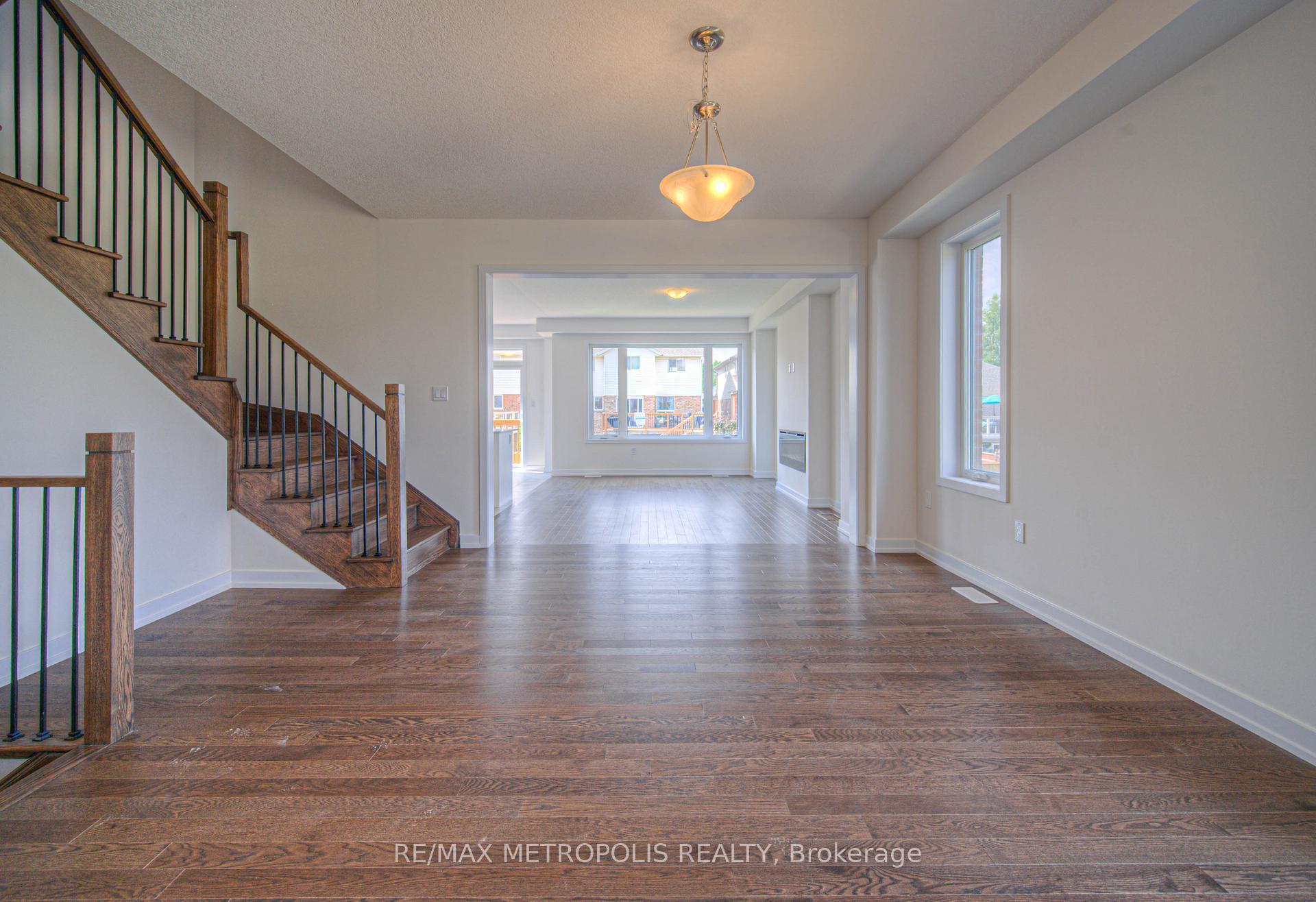 Photo 7 of 100 Moss Drive, Cambridge, Clemens Mills/Saginaw — HOMEH