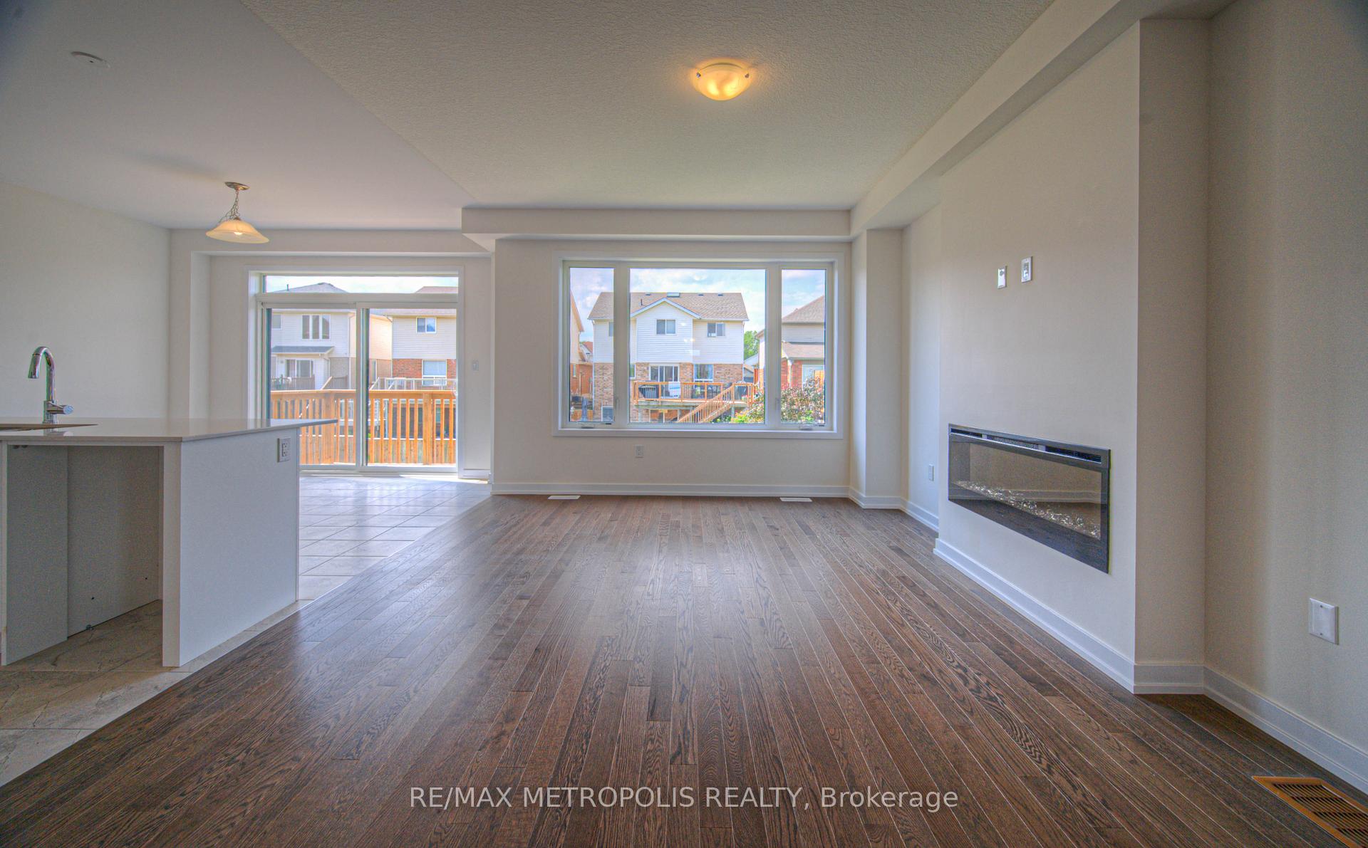 Photo 12 of 100 Moss Drive, Cambridge, Clemens Mills/Saginaw — HOMEH