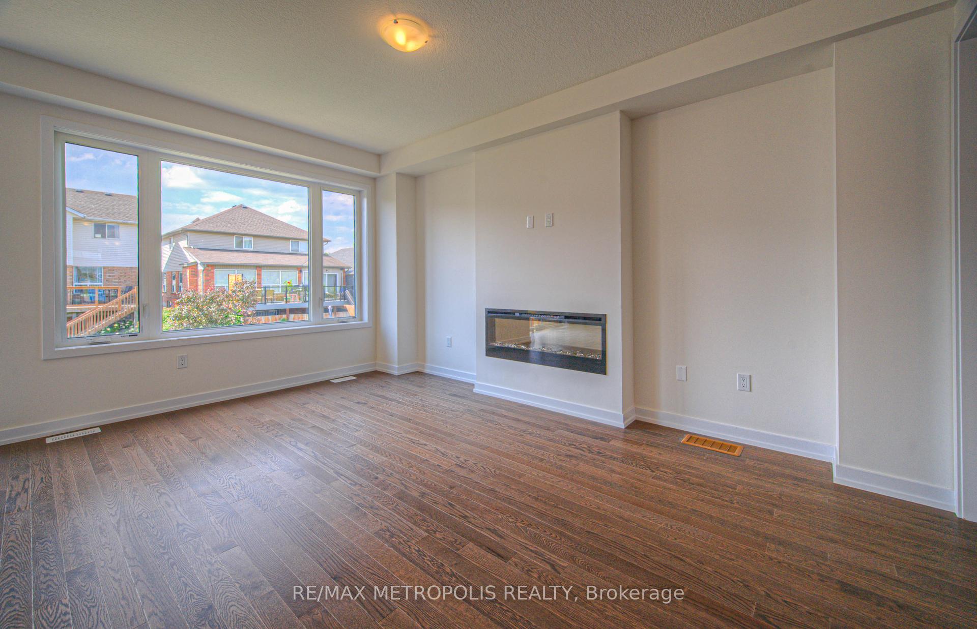 Photo 13 of 100 Moss Drive, Cambridge, Clemens Mills/Saginaw — HOMEH
