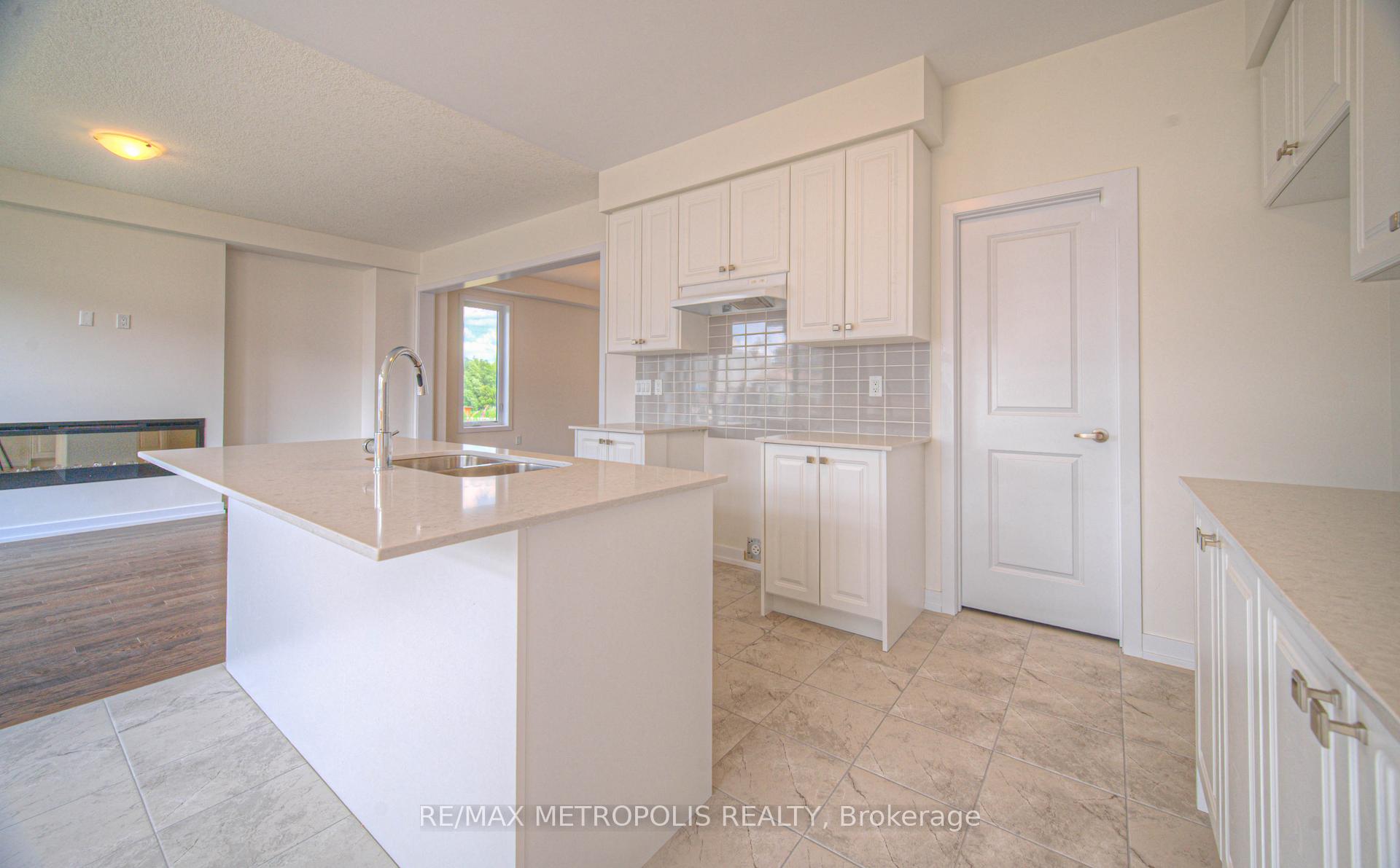 Photo 19 of 100 Moss Drive, Cambridge, Clemens Mills/Saginaw — HOMEH