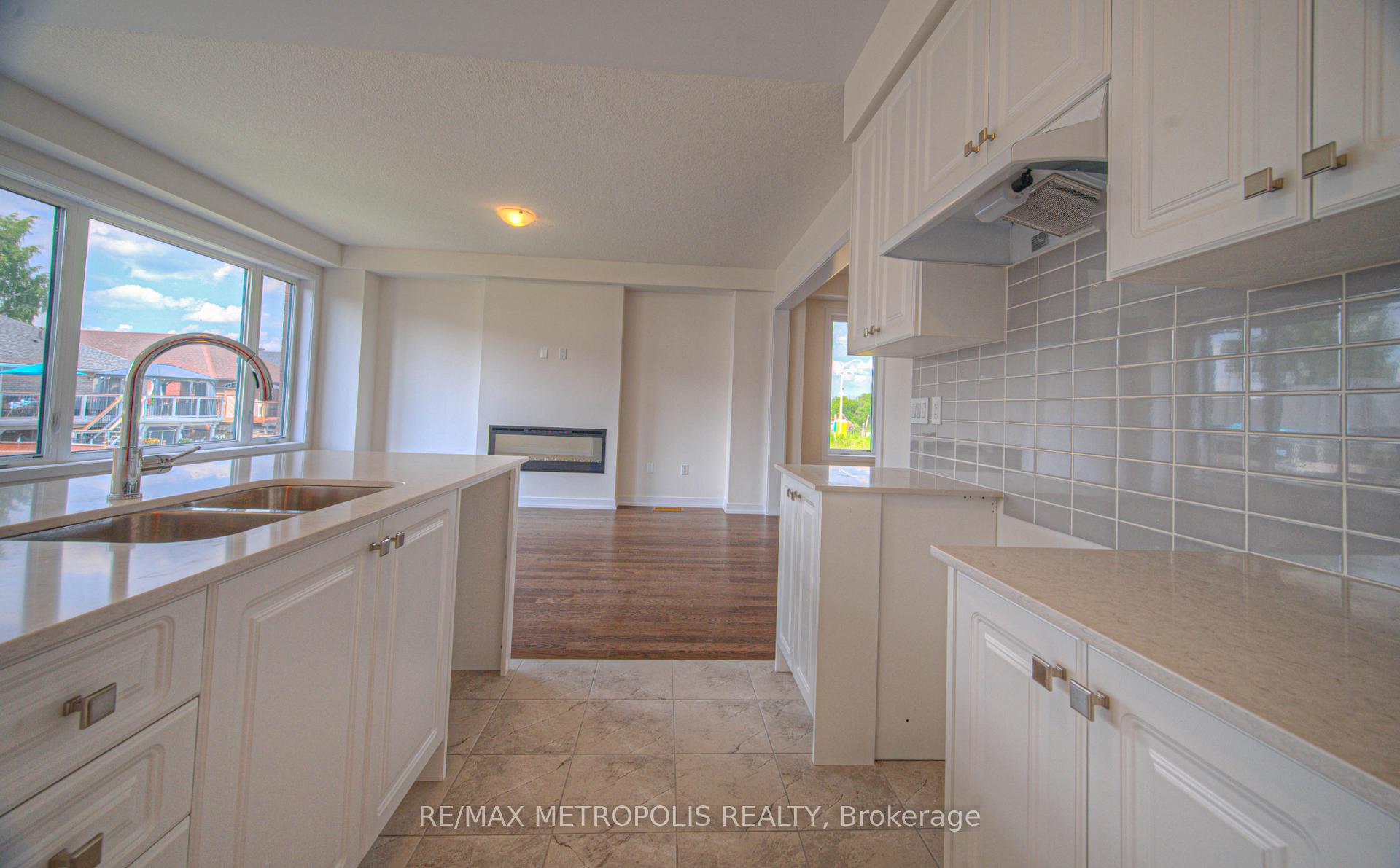 Photo 21 of 100 Moss Drive, Cambridge, Clemens Mills/Saginaw — HOMEH