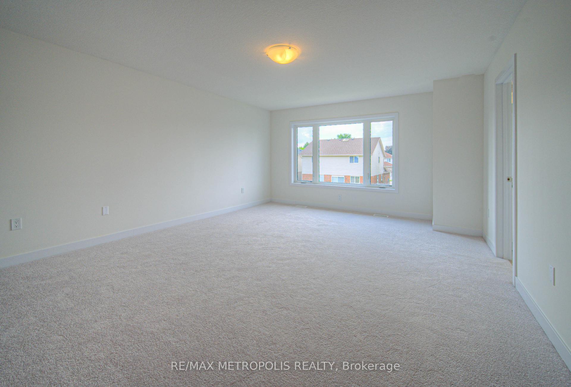Photo 34 of 100 Moss Drive, Cambridge, Clemens Mills/Saginaw — HOMEH