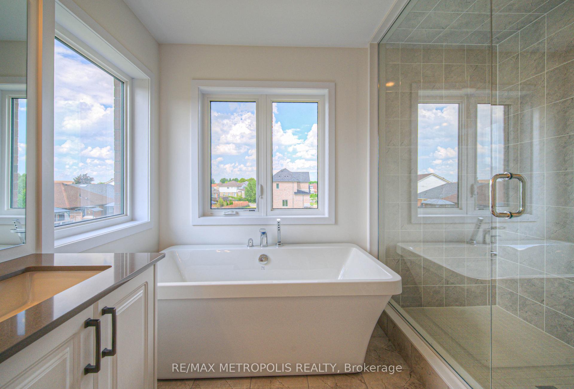 Photo 37 of 100 Moss Drive, Cambridge, Clemens Mills/Saginaw — HOMEH