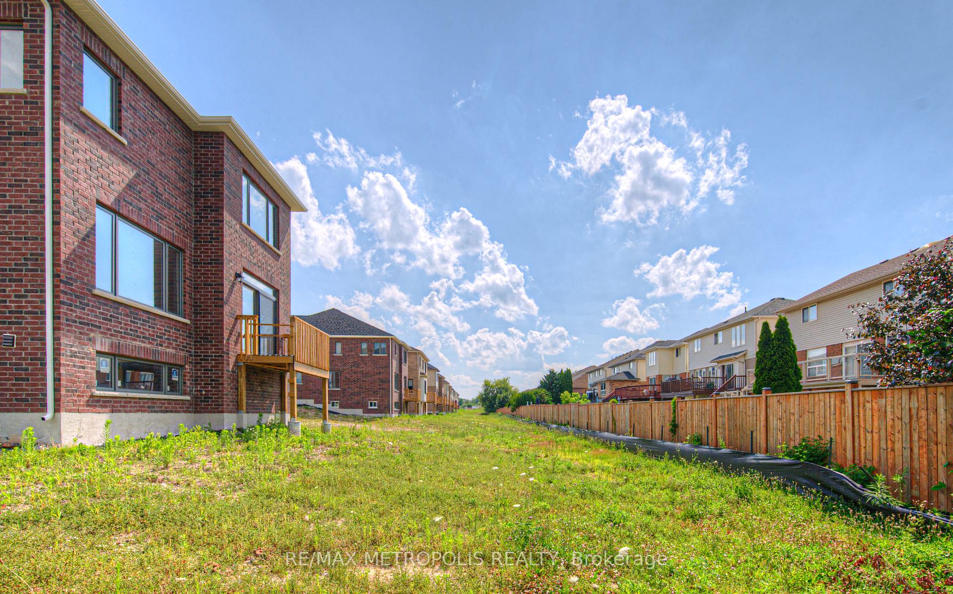 Photo 42 of 100 Moss Drive, Cambridge, Clemens Mills/Saginaw — HOMEH