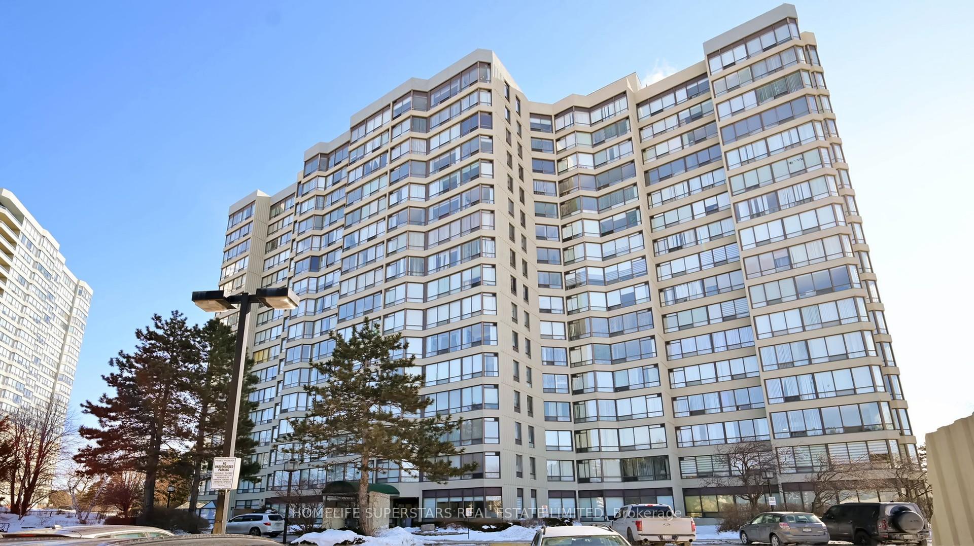 Photo 3 of Unit 301, 26 Hanover Road, Brampton, Queen Street Corridor — HOMEH