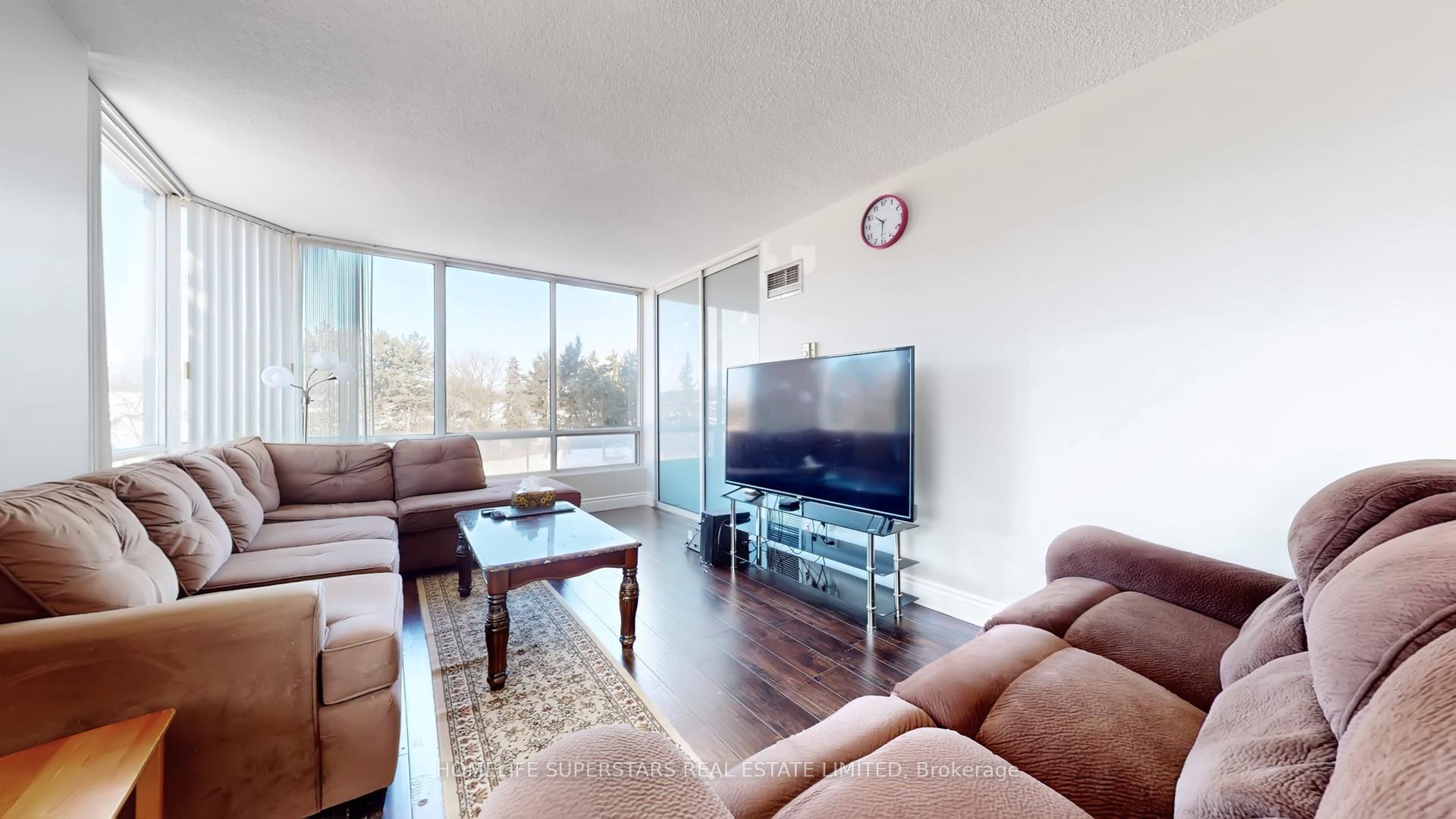 Photo 8 of Unit 301, 26 Hanover Road, Brampton, Queen Street Corridor — HOMEH