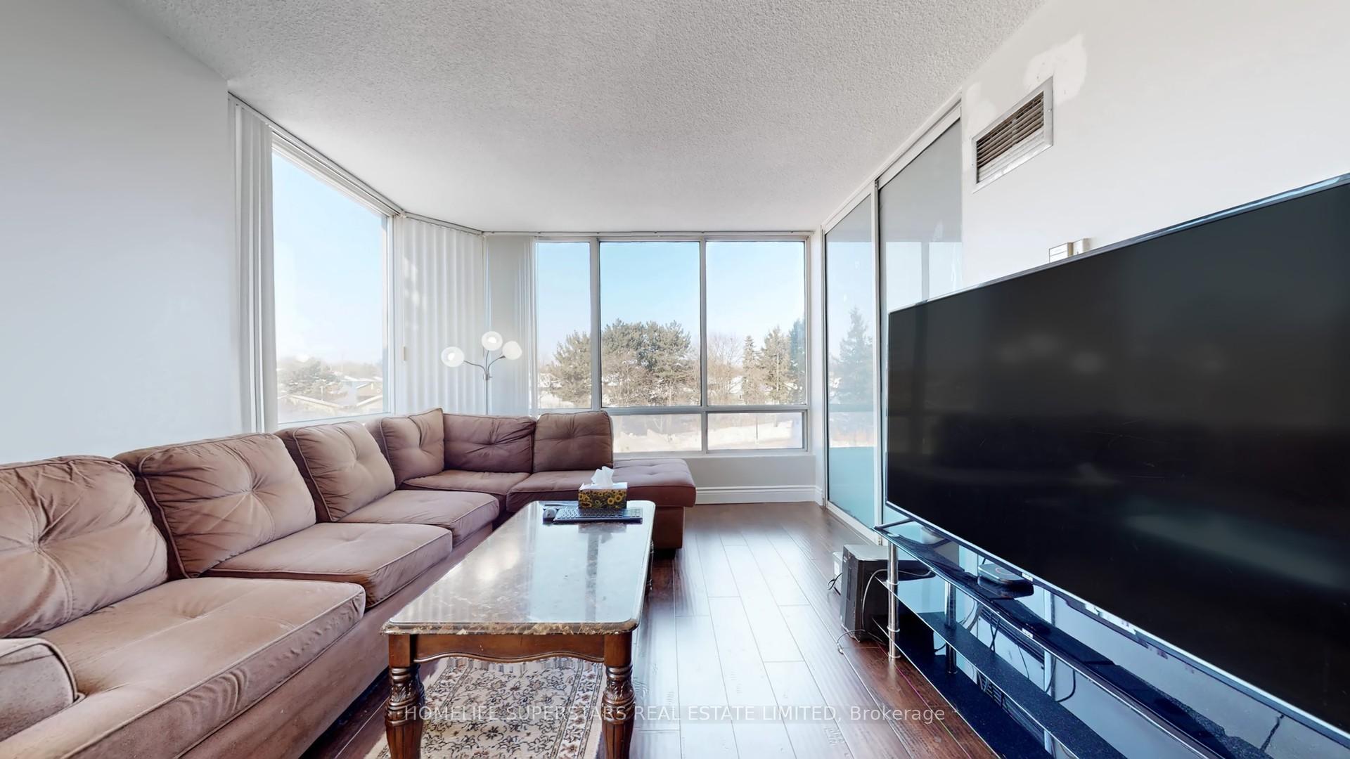 Photo 9 of Unit 301, 26 Hanover Road, Brampton, Queen Street Corridor — HOMEH