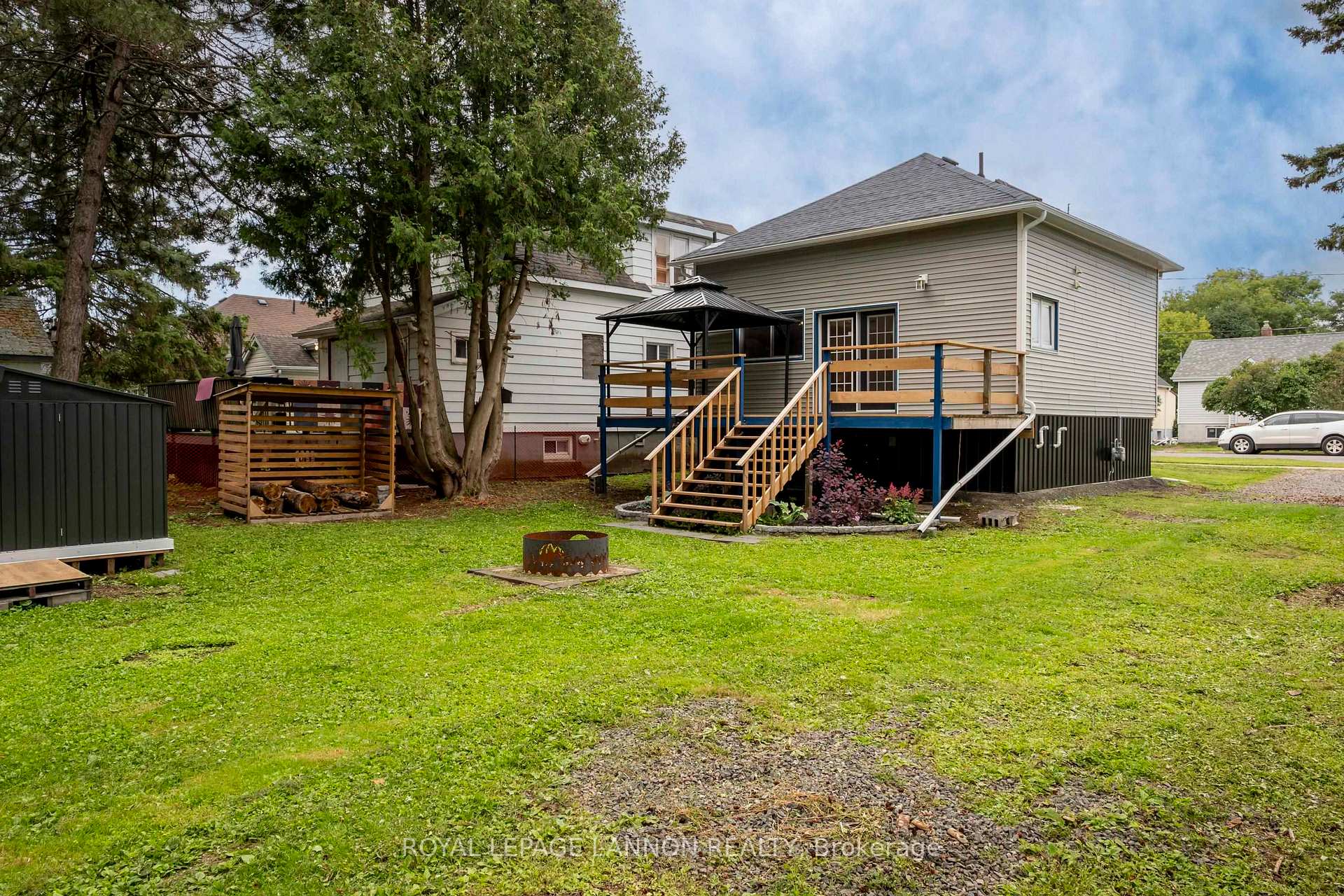 Photo 5 of 238 Angus Street, Thunder Bay, Court / Cumberland — HOMEH
