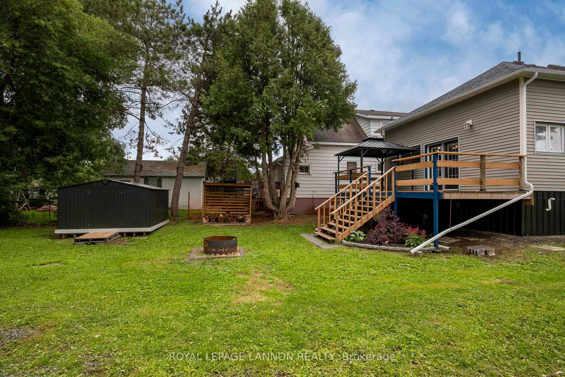 Photo 6 of 238 Angus Street, Thunder Bay, Court / Cumberland — HOMEH