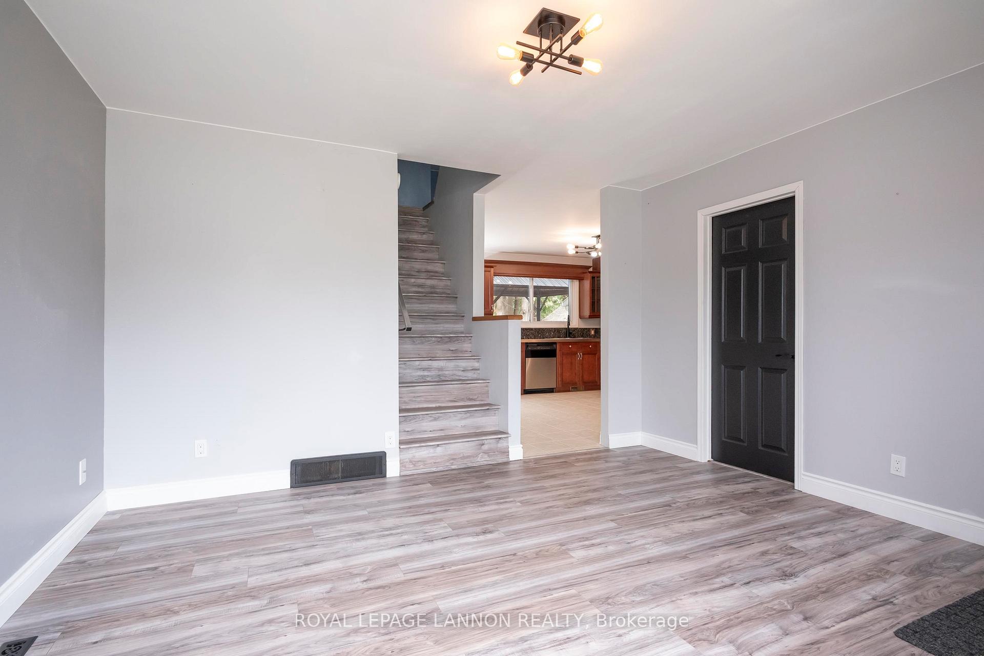 Photo 15 of 238 Angus Street, Thunder Bay, Court / Cumberland — HOMEH