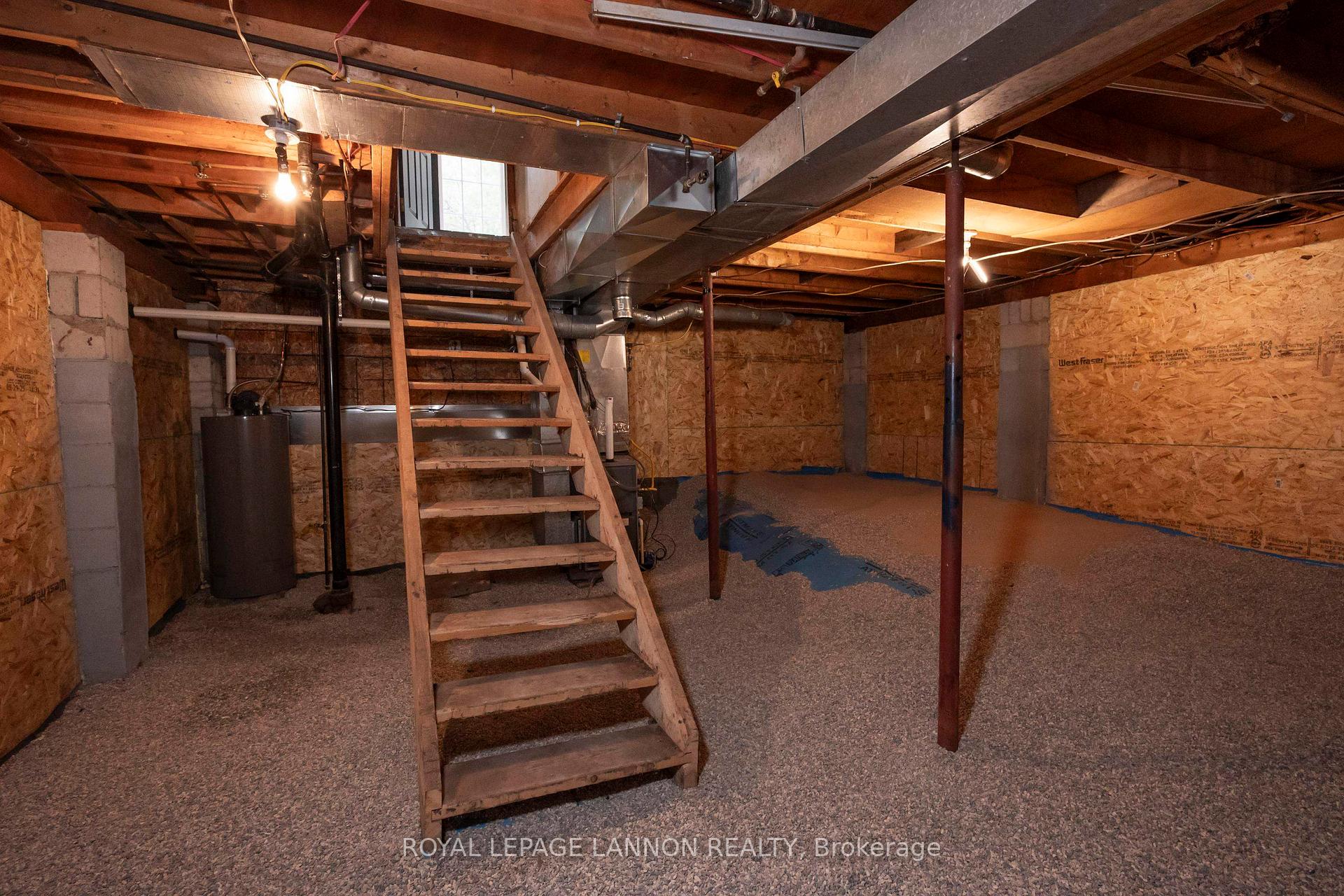 Photo 41 of 238 Angus Street, Thunder Bay, Court / Cumberland — HOMEH