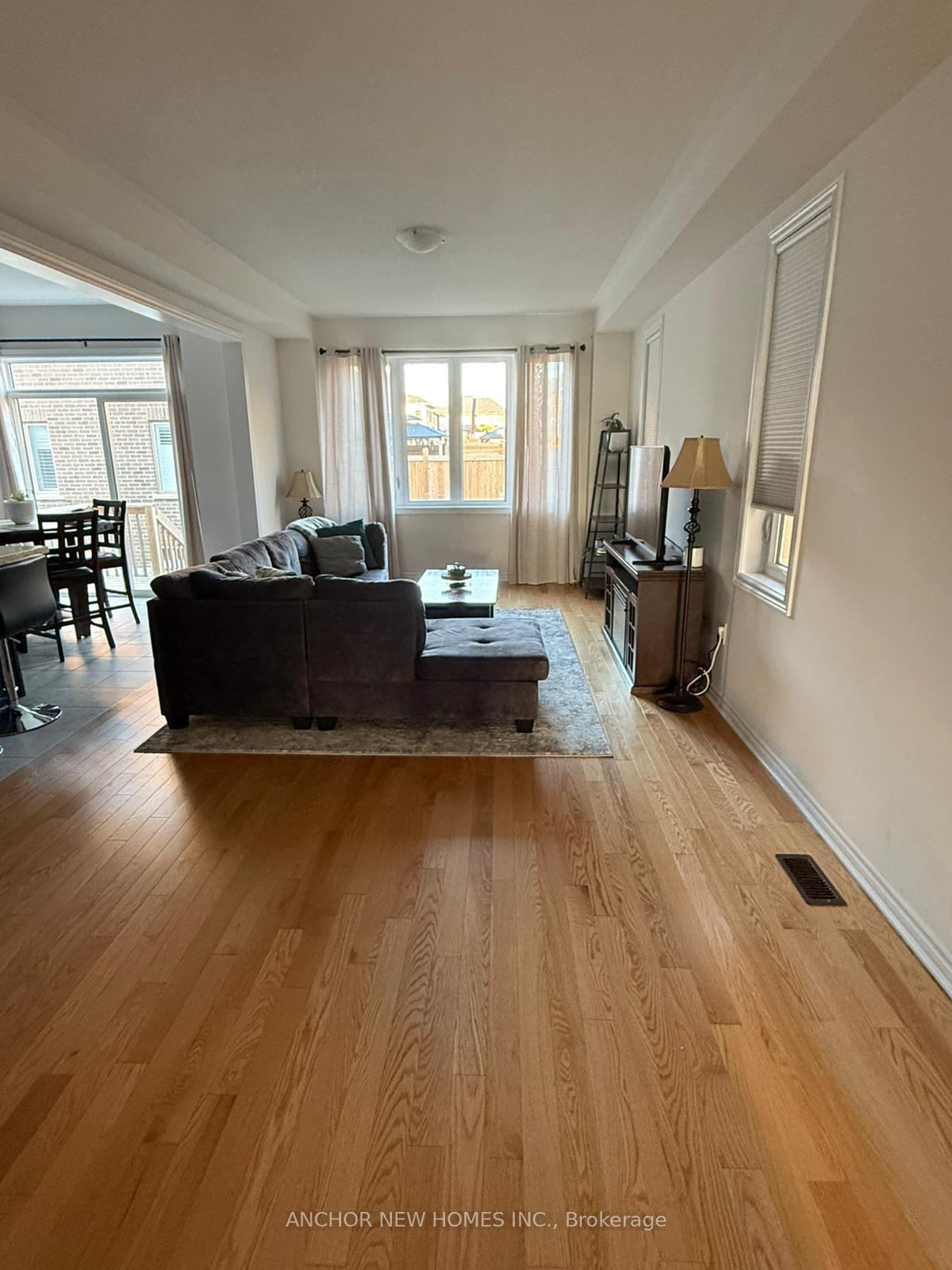 Photo 6 of 36 Horizon Avenue, Cavan Monaghan, Cavan Twp — HOMEH