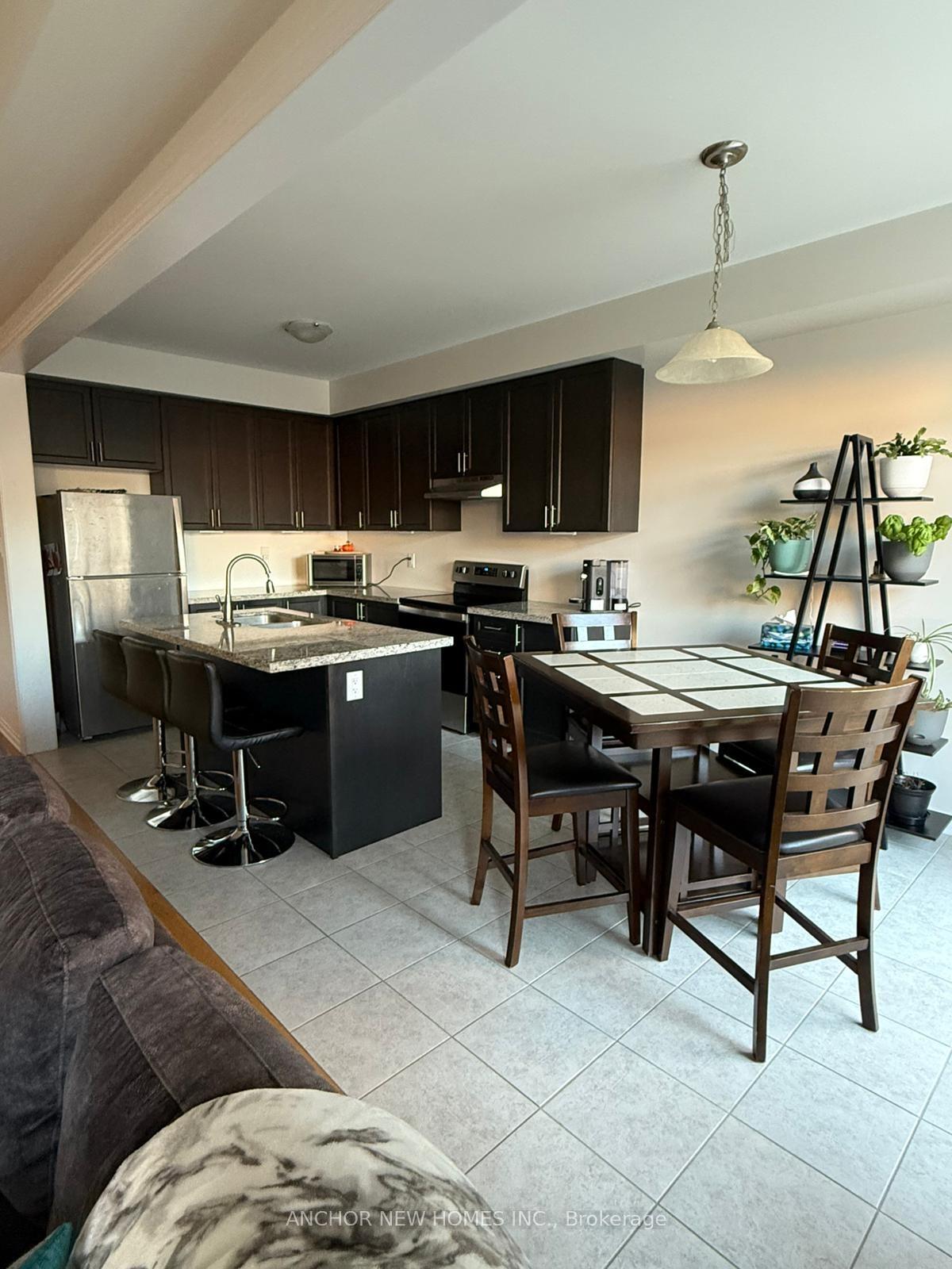 Photo 7 of 36 Horizon Avenue, Cavan Monaghan, Cavan Twp — HOMEH
