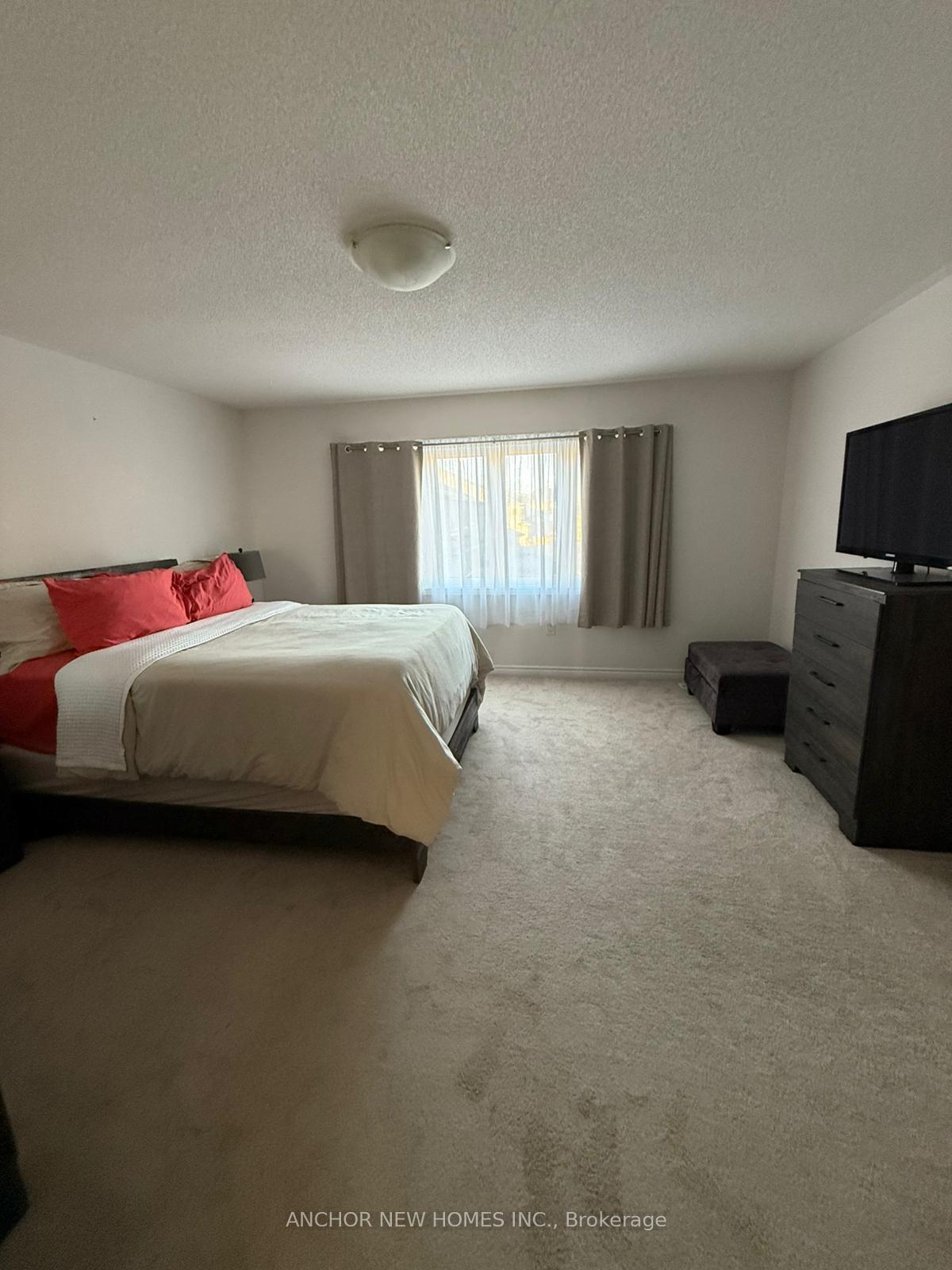 Photo 8 of 36 Horizon Avenue, Cavan Monaghan, Cavan Twp — HOMEH