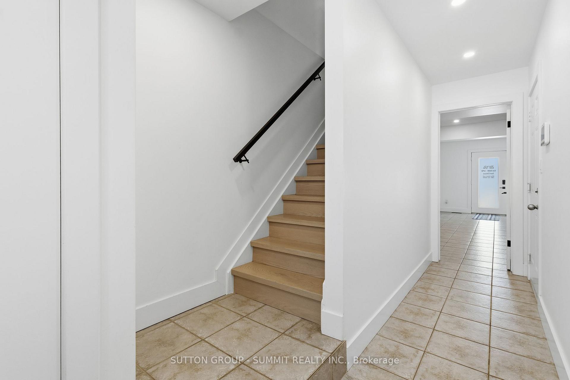 Photo 6 of Unit 7, 1253 Silvan Forest Drive, Burlington, Tansley — HOMEH