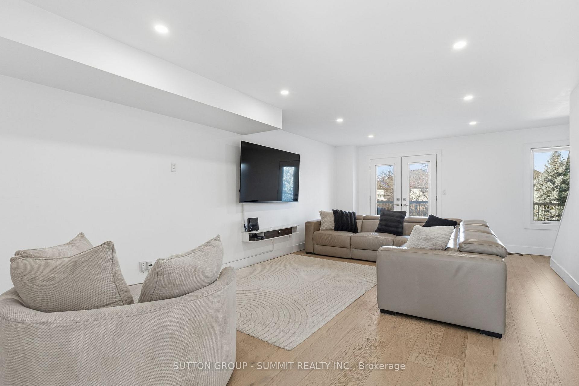 Photo 8 of Unit 7, 1253 Silvan Forest Drive, Burlington, Tansley — HOMEH