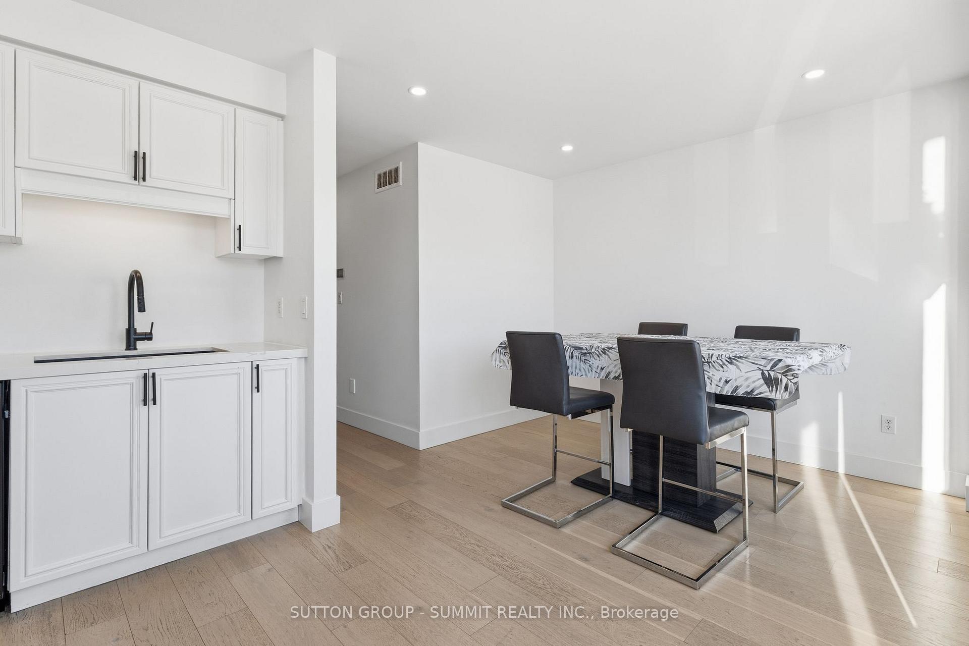 Photo 15 of Unit 7, 1253 Silvan Forest Drive, Burlington, Tansley — HOMEH