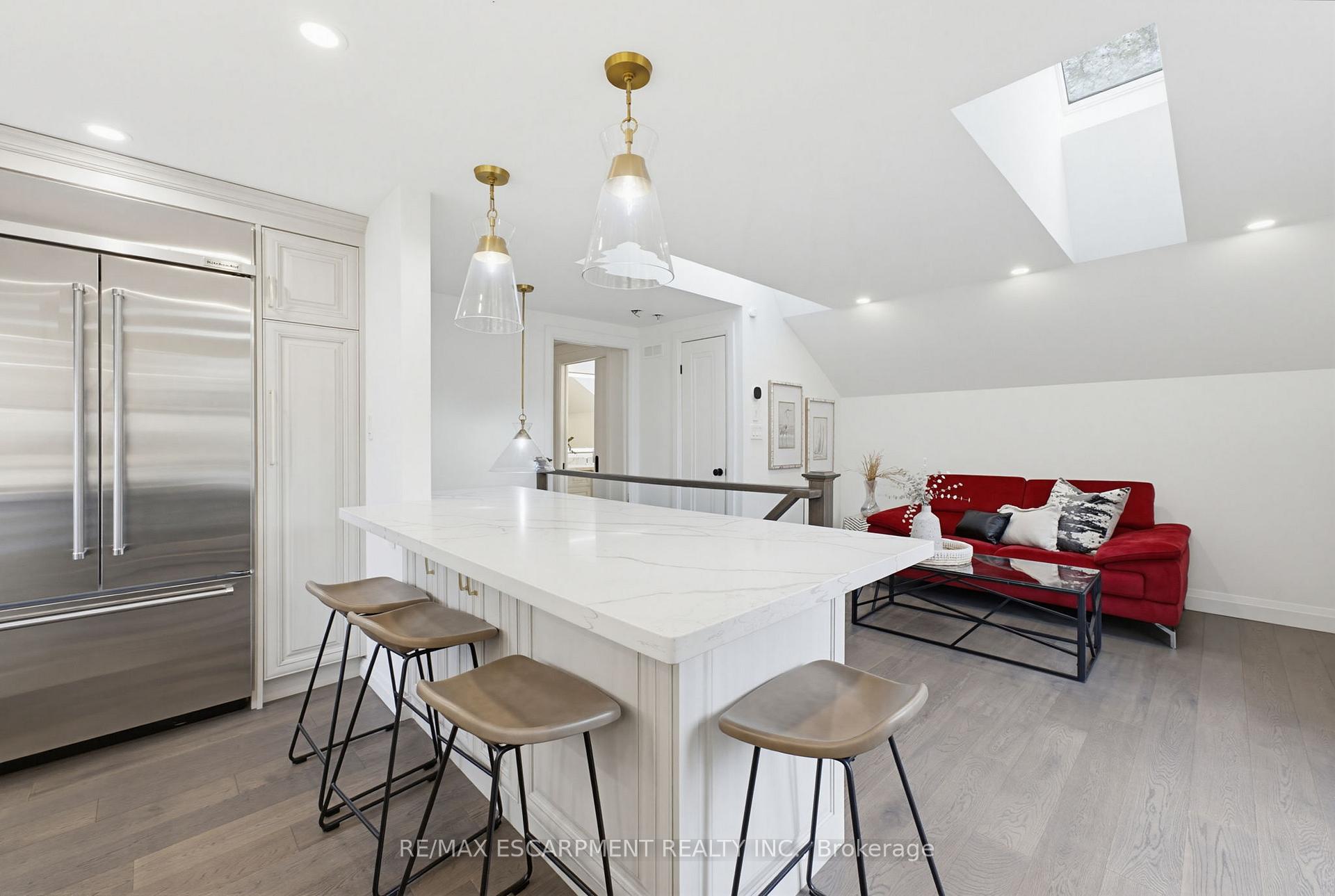 Photo 37 of 3083 Lakeshore Road, Burlington, Roseland — HOMEH