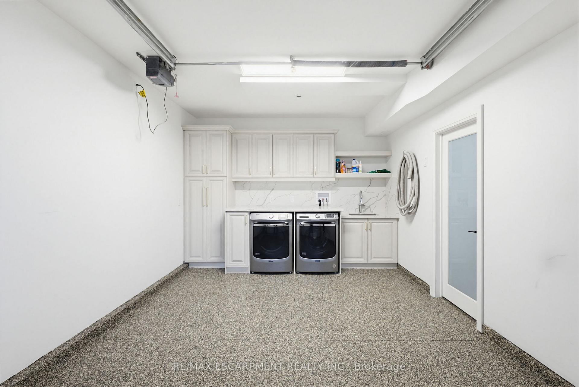 Photo 43 of 3083 Lakeshore Road, Burlington, Roseland — HOMEH