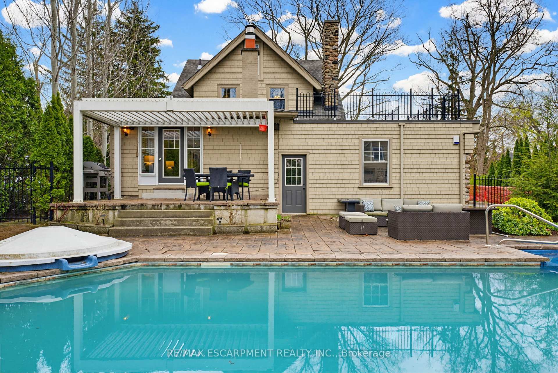 Photo 47 of 3083 Lakeshore Road, Burlington, Roseland — HOMEH