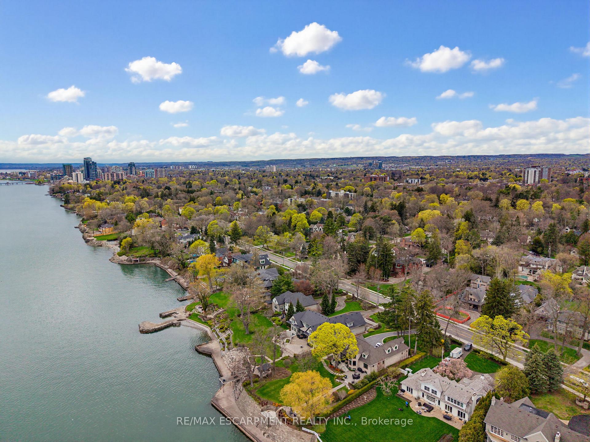 Photo 49 of 3083 Lakeshore Road, Burlington, Roseland — HOMEH