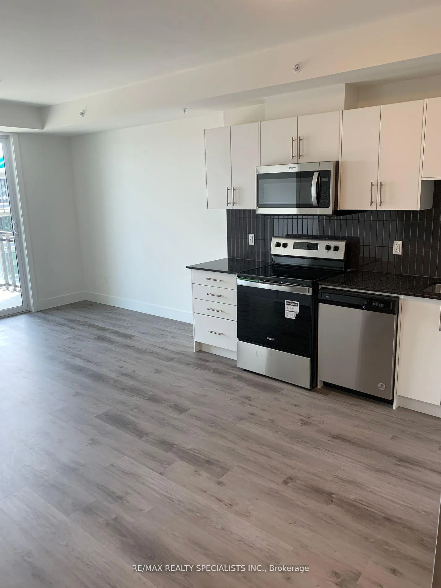 Photo 4 of Unit 611, 103 Roger Street, Waterloo, Uptown Waterloo/North Ward — HOMEH