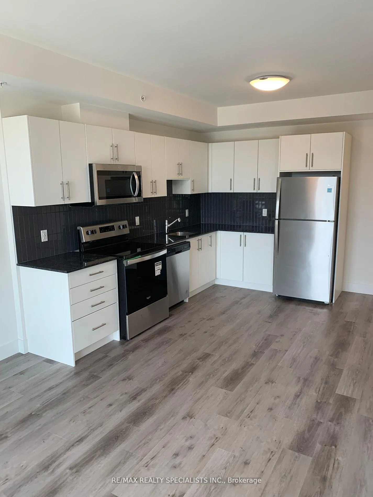 Photo 6 of Unit 611, 103 Roger Street, Waterloo, Uptown Waterloo/North Ward — HOMEH