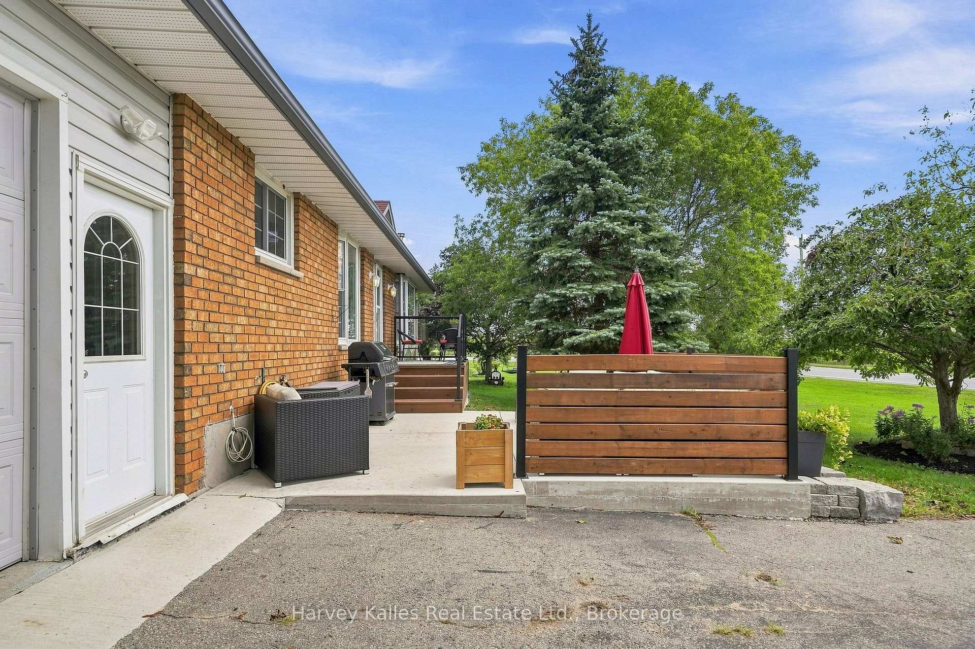 Photo 2 of 3437 County Rd 2, Prince Edward County, Ameliasburgh — HOMEH